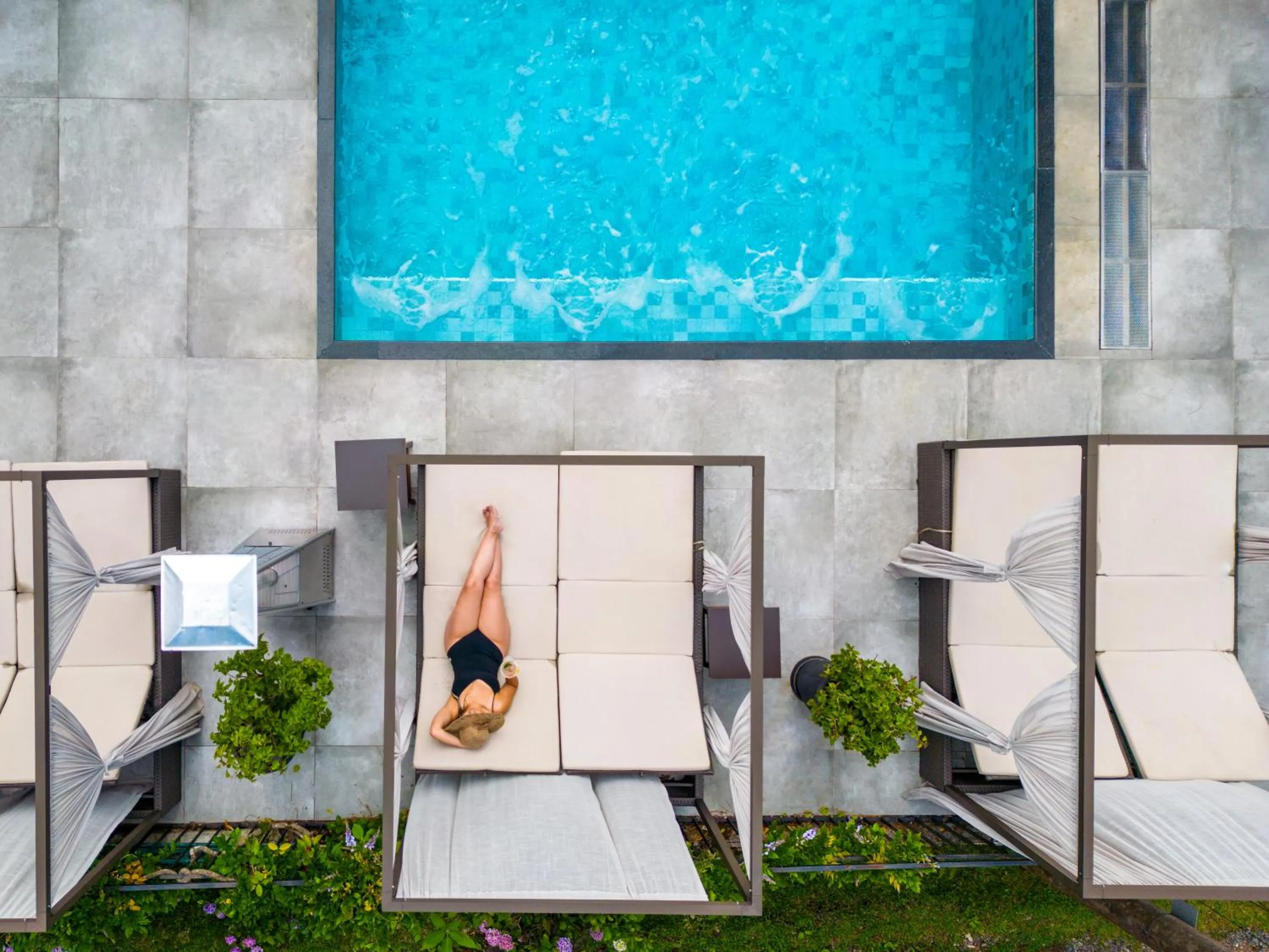 Swimming pool in Pousada Boutique Figueira da Serra