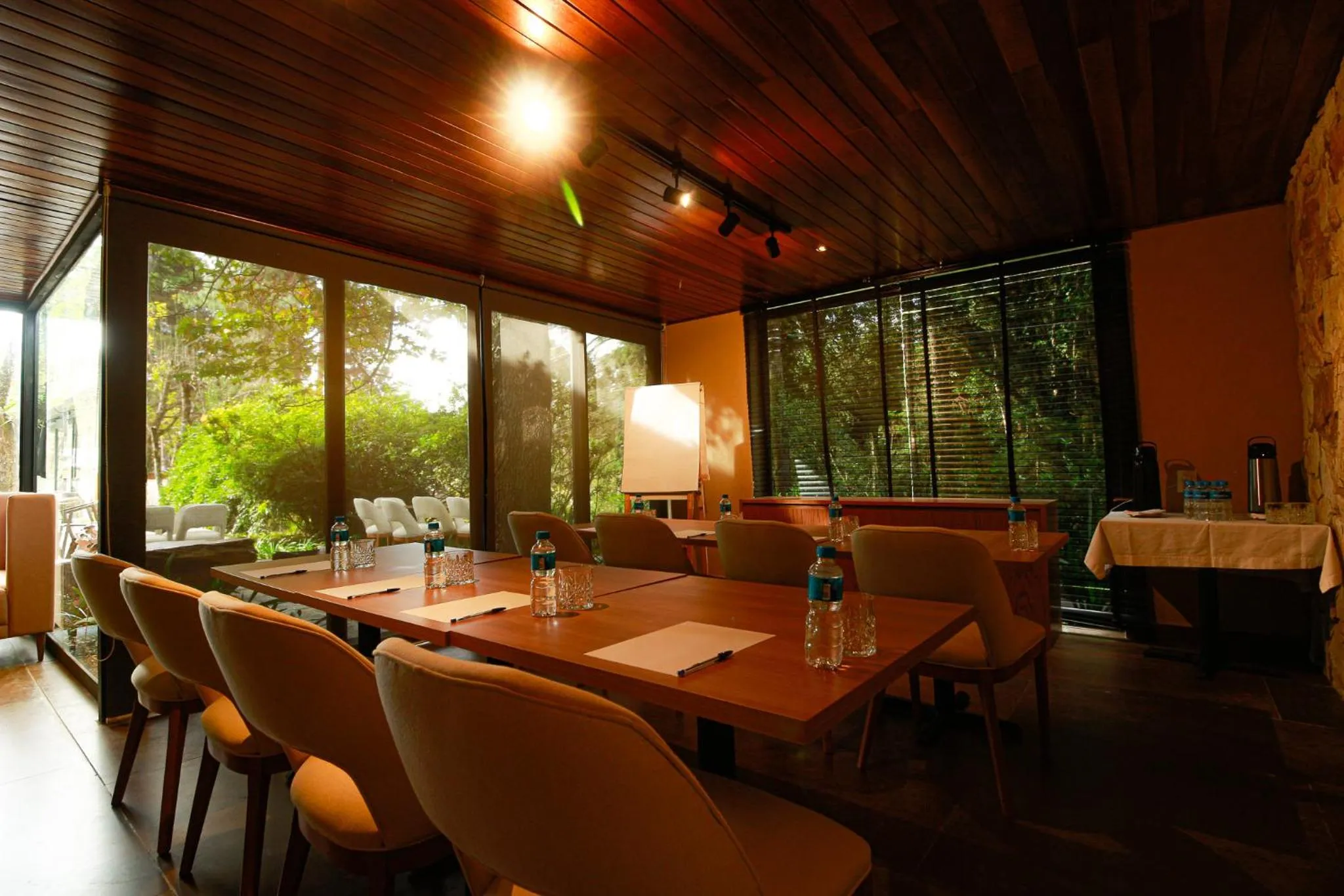 Meeting/conference room in Pousada Boutique Figueira da Serra