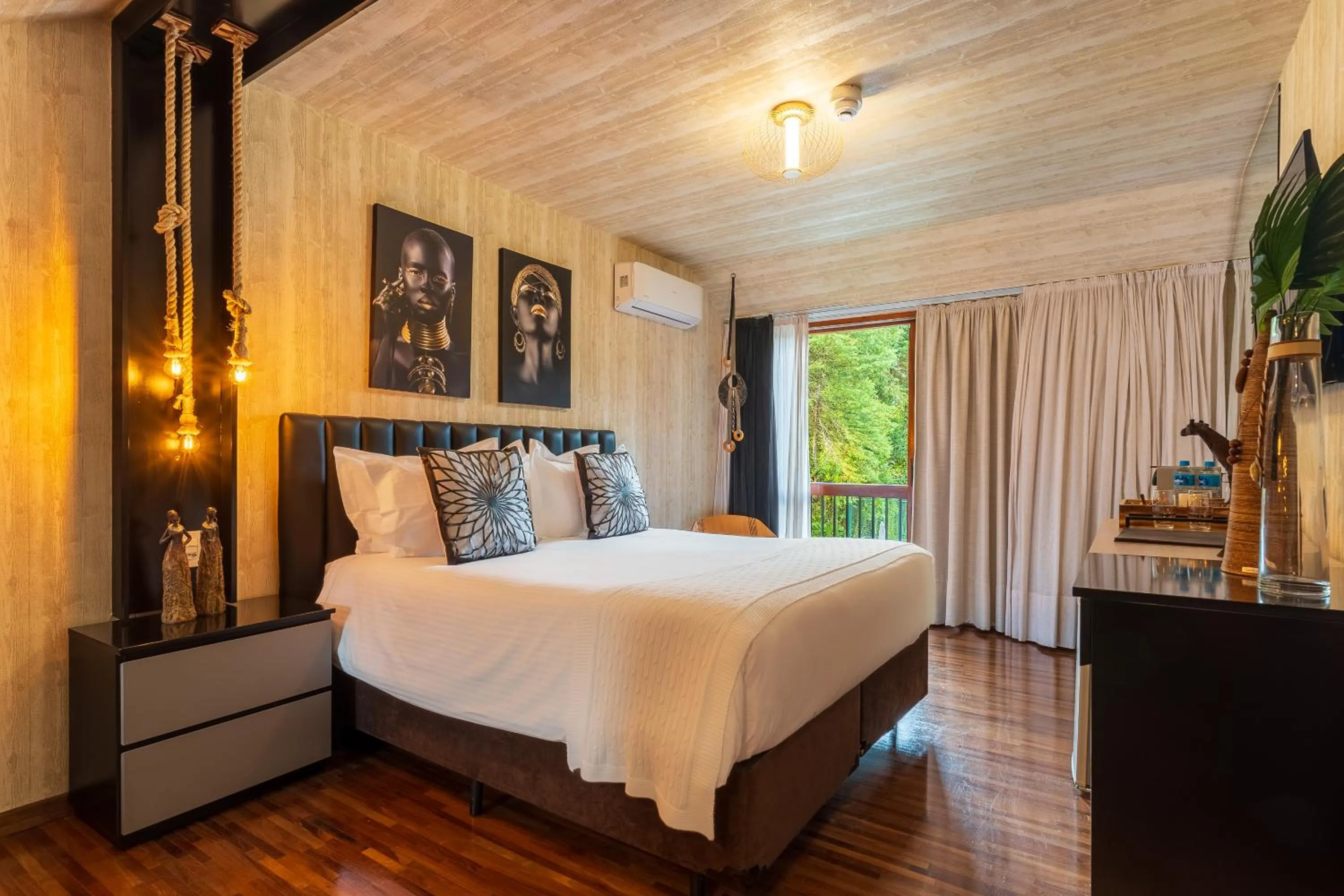 Bedroom, Bed in Pousada Boutique Figueira da Serra