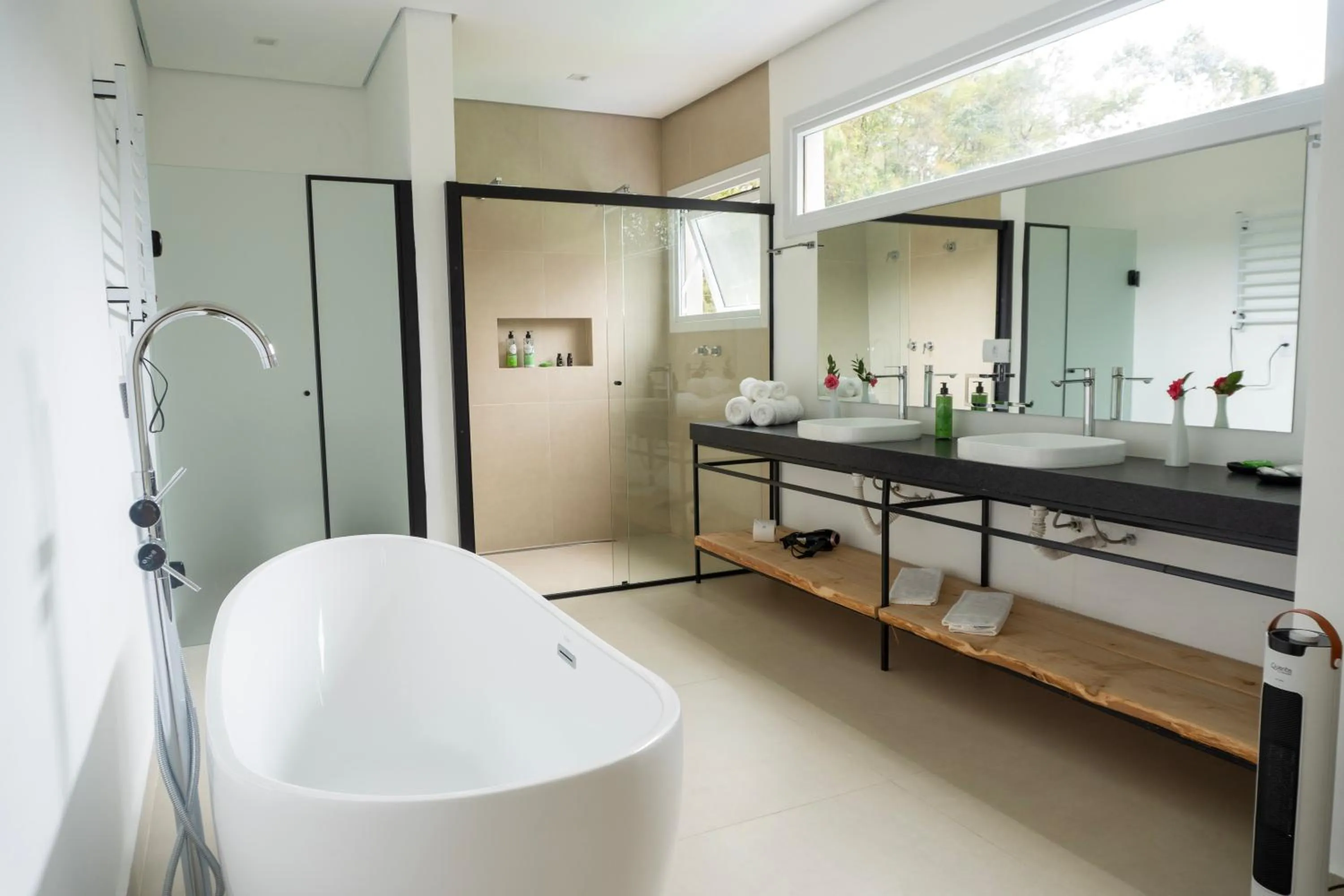 Shower in Pousada Boutique Figueira da Serra