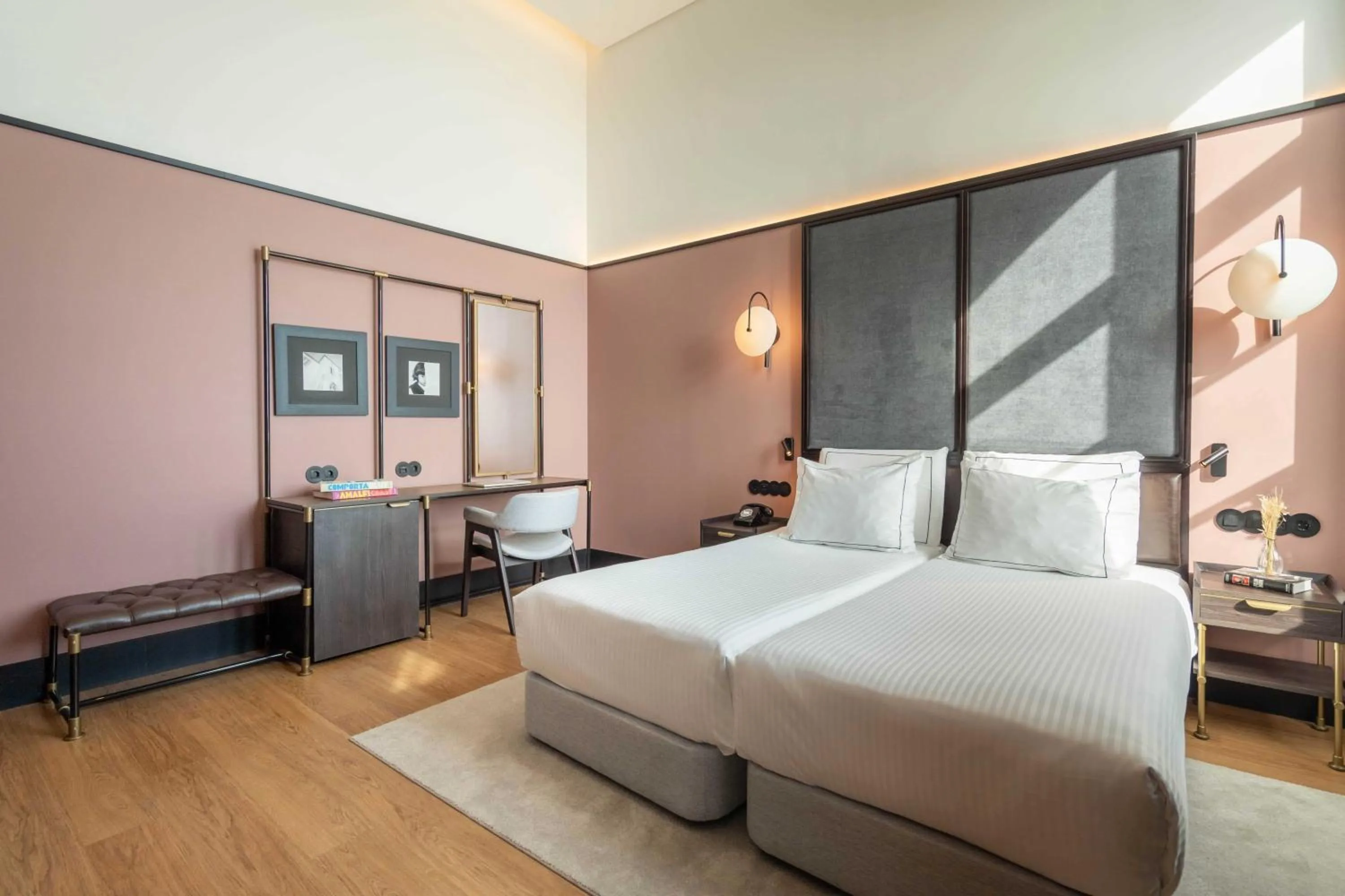 Bedroom, Bed in The Editory Riverside Hotel, an Historic Hotel