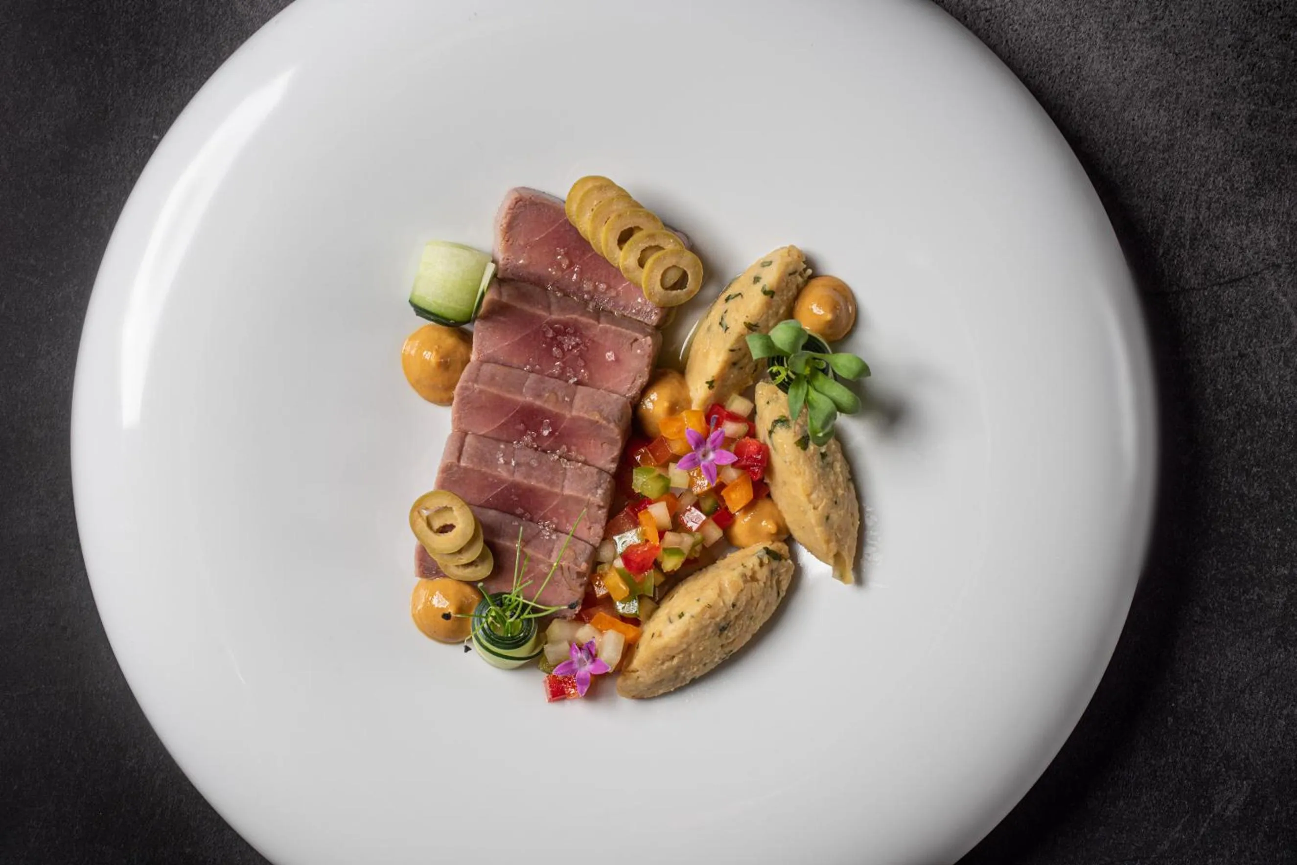 Restaurant/places to eat in The Editory Riverside Hotel, an Historic Hotel