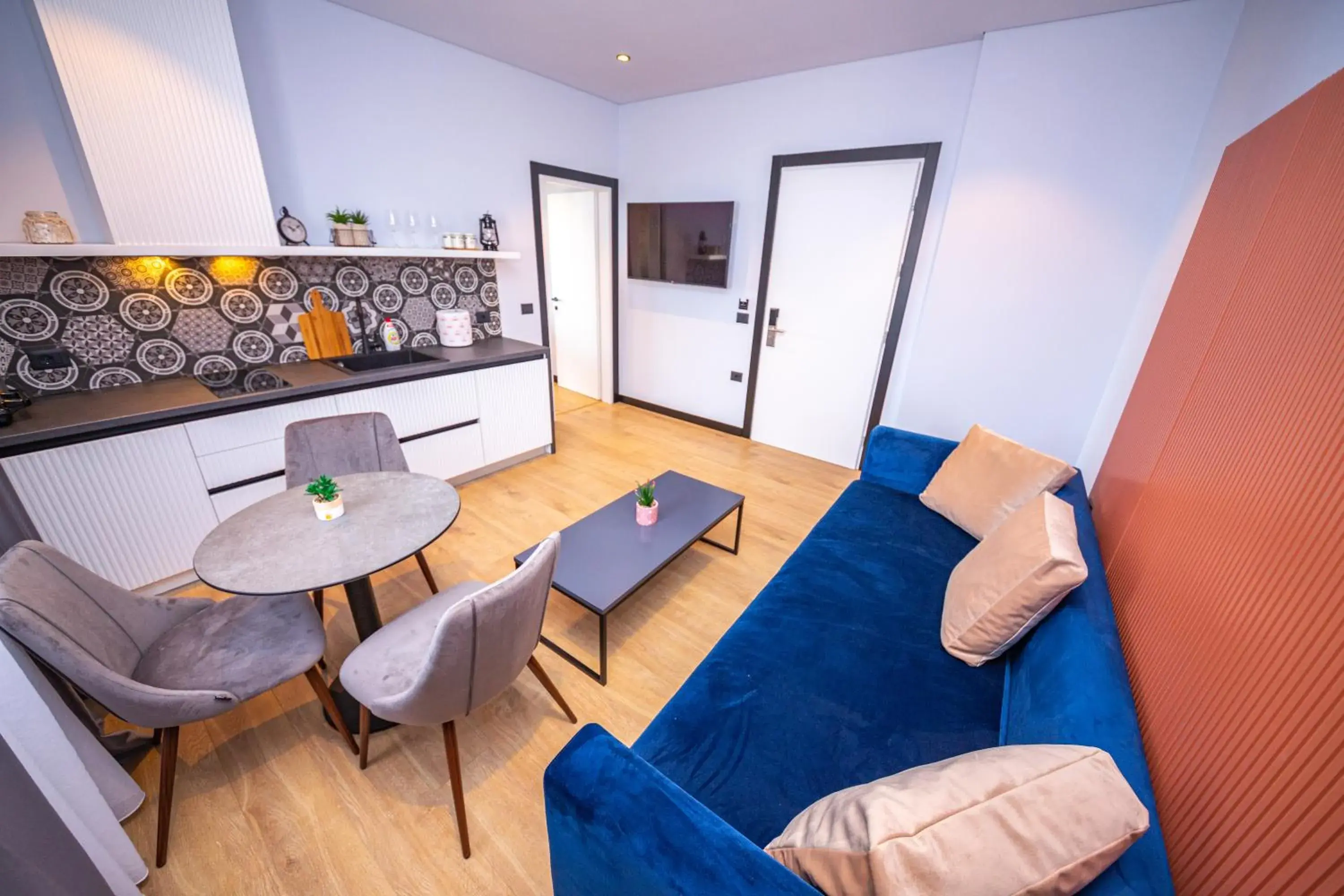 One-Bedroom Apartment with Balcony (4 Adults) - Ground Floor in Apart-Hotel Lili2 One-Bedroom Apartment with Balcony (4 Adults) - Ground Floor in Apart-Hotel Lili2