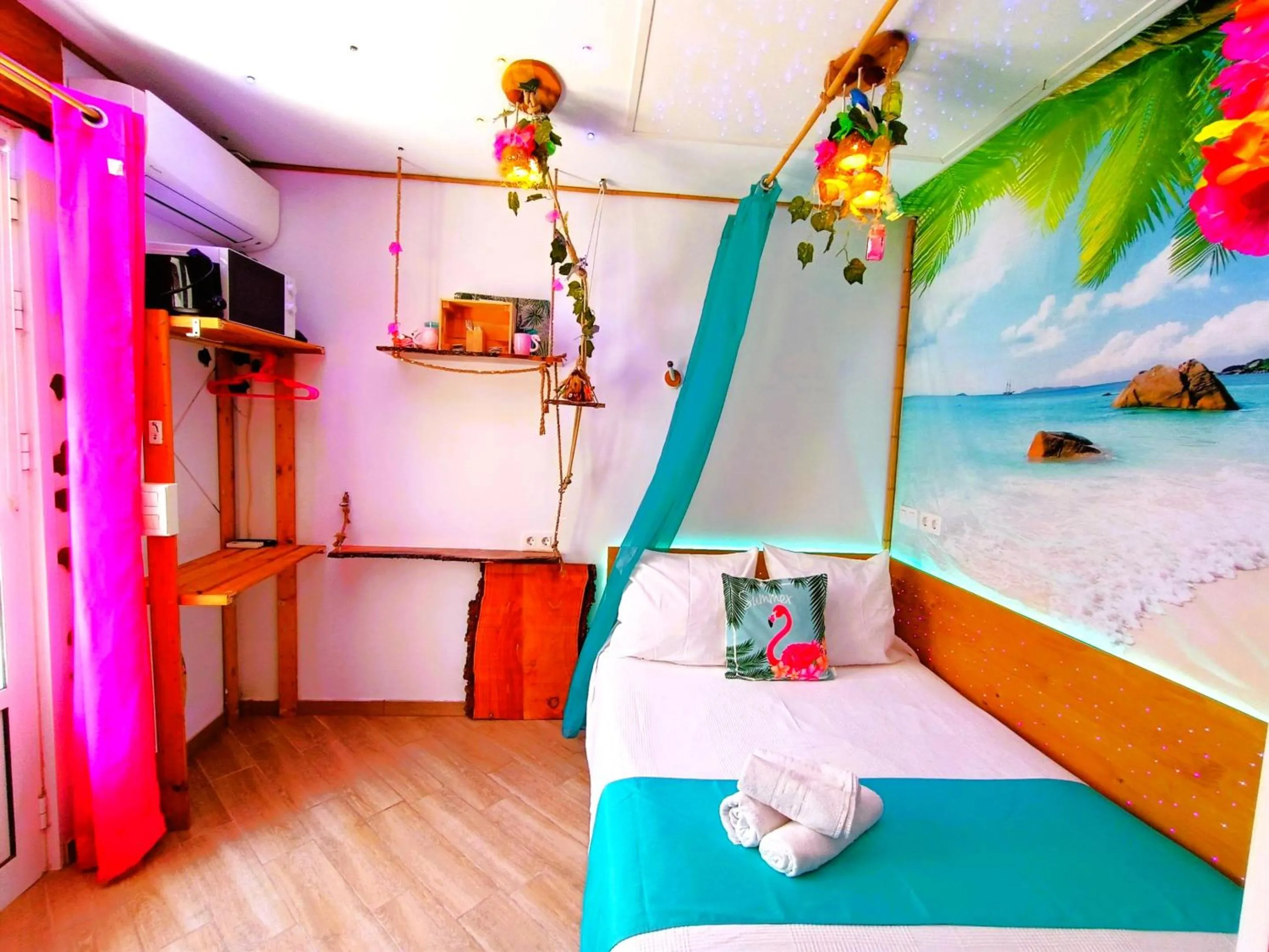 Bedroom in Wonder Room Paraiso Magico Habitacion a 2 min de la playa