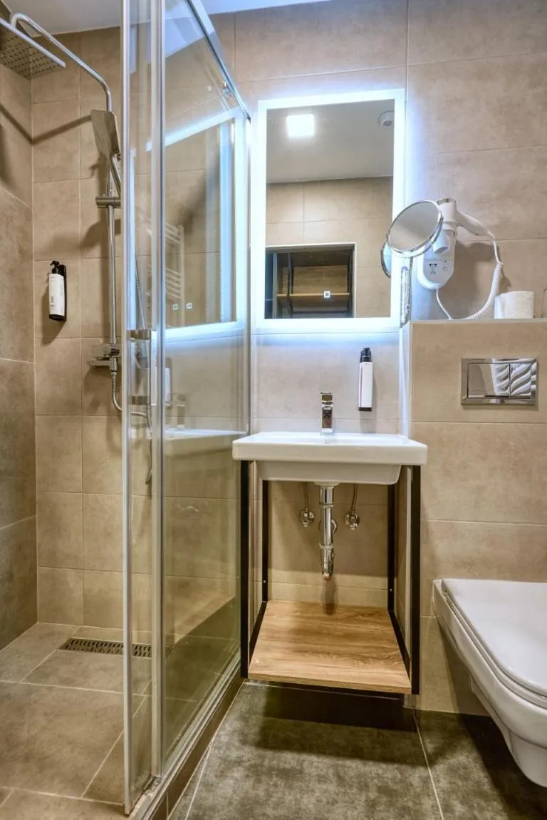 Bathroom in Hotel Szieszta