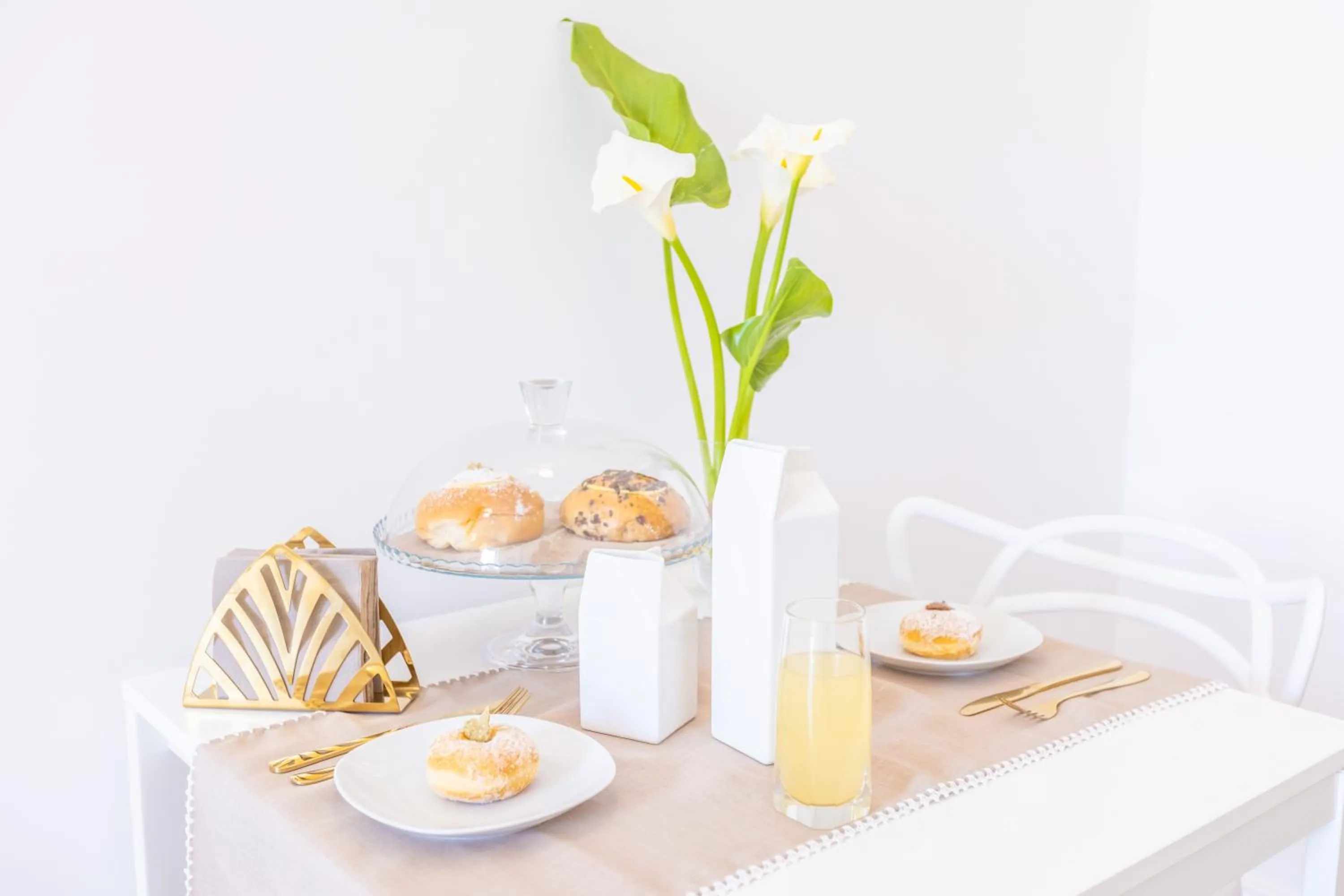 Breakfast in Lux Aurea