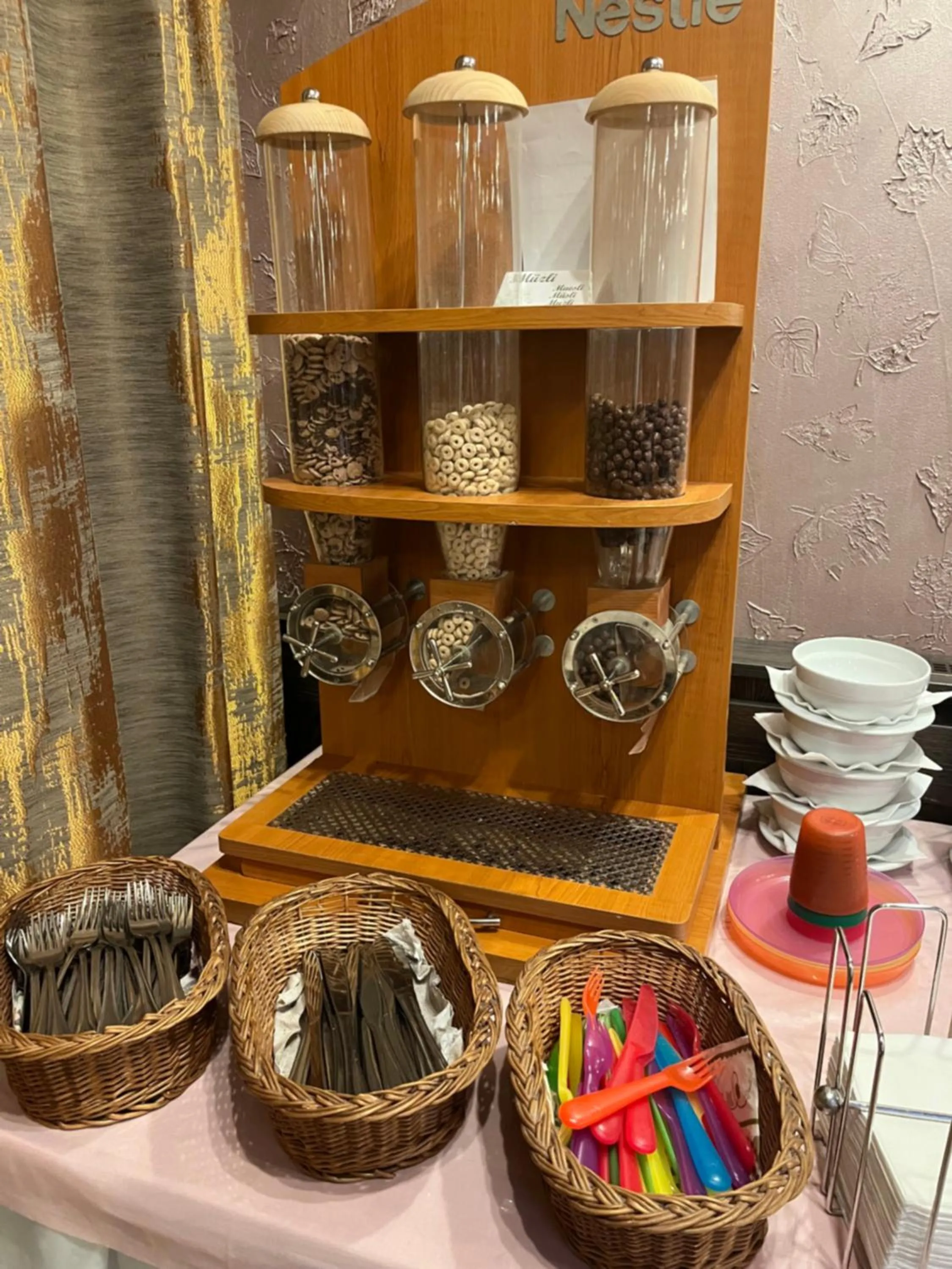 Breakfast in Park Hotel Gyula