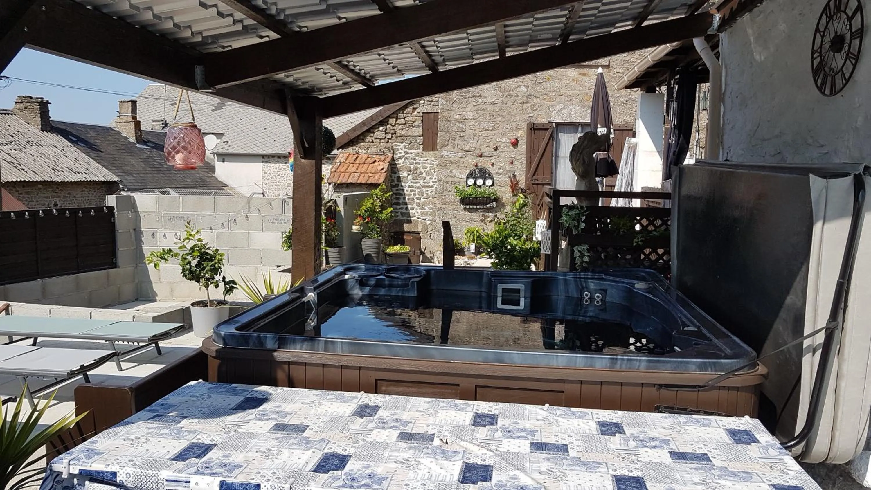 Hot Tub in Sycamore House