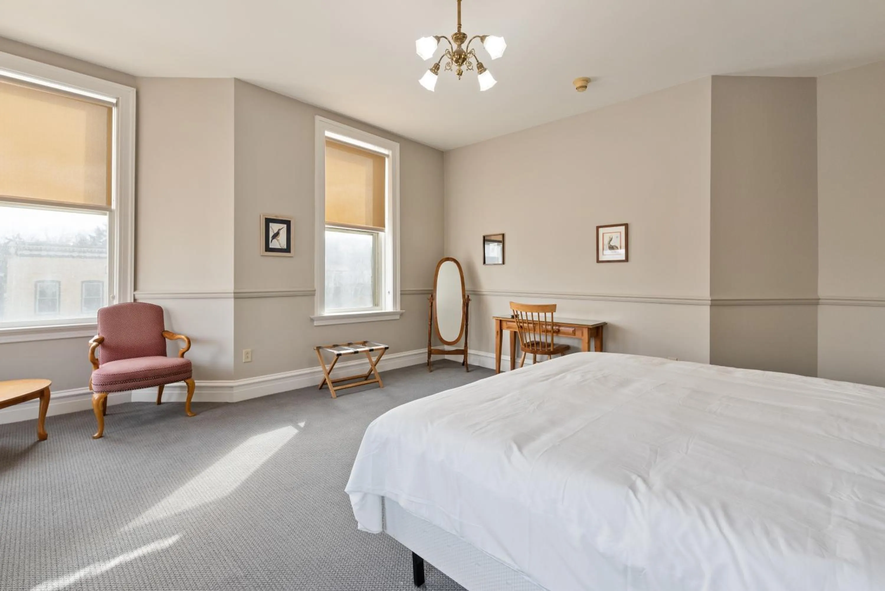 Photo of the whole room, Bed in The Audubon Inn LLC