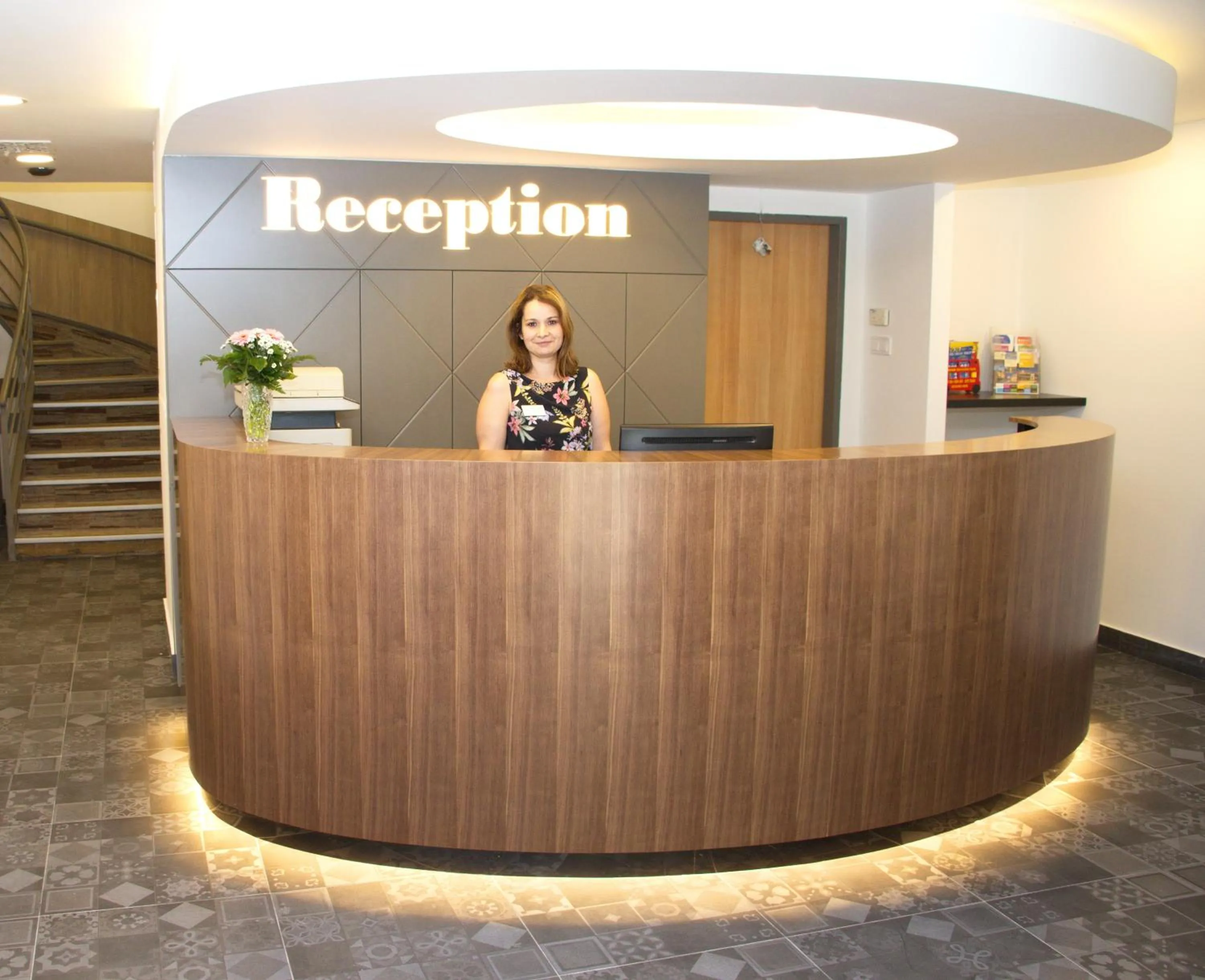 Lobby or reception in City Hotel Ring