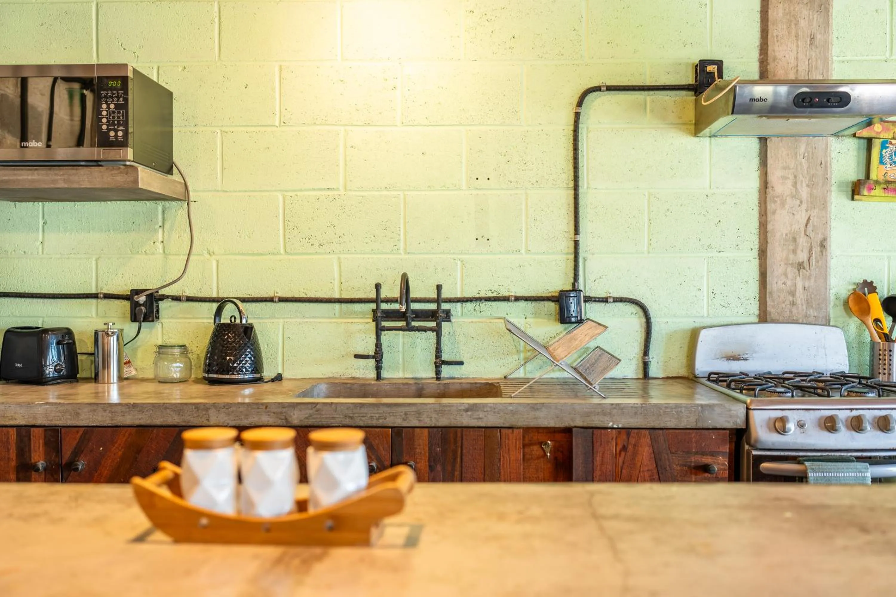 Coffee/tea facilities in Papelillo Lofts
