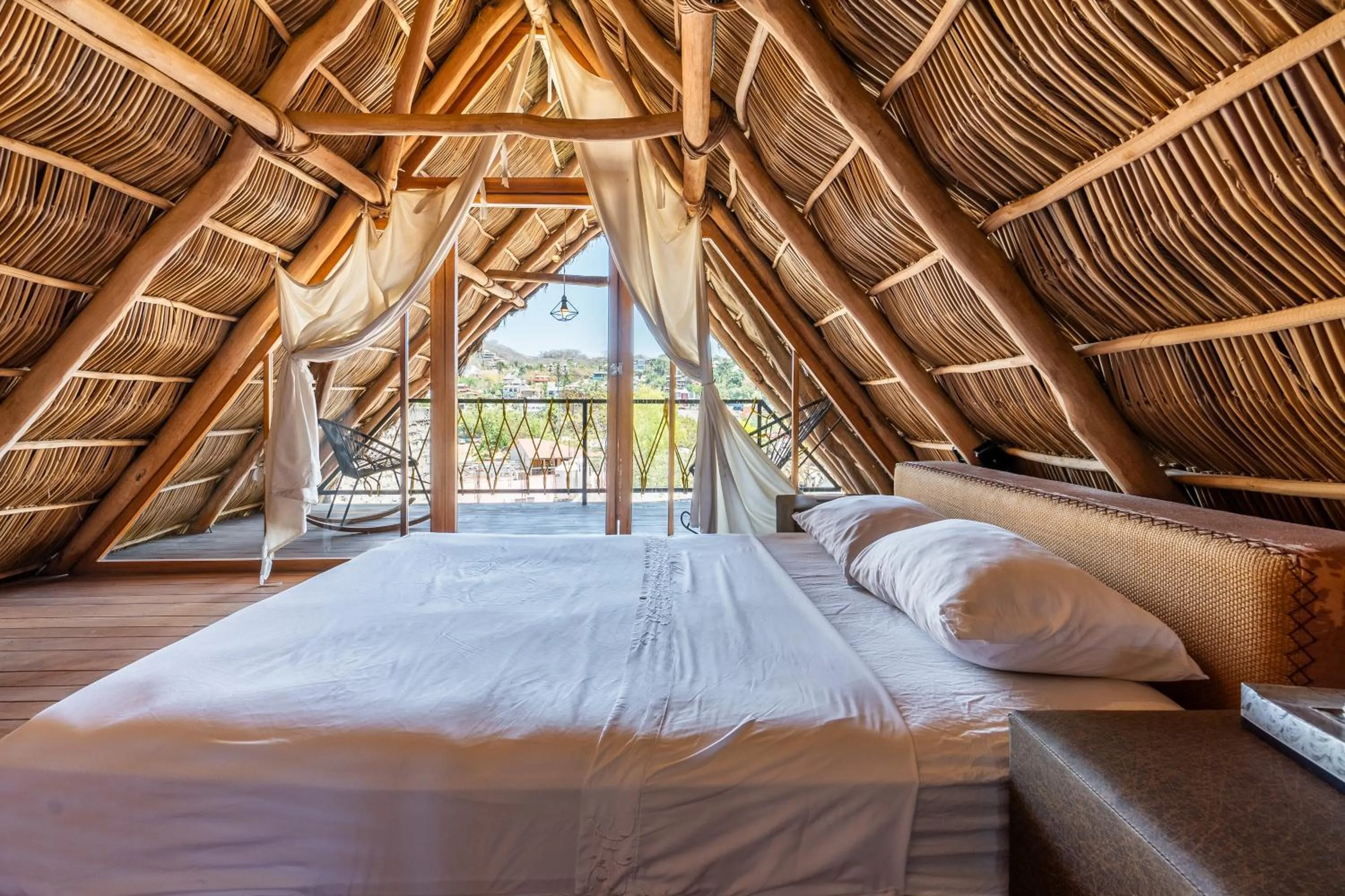 Bed in Papelillo Lofts