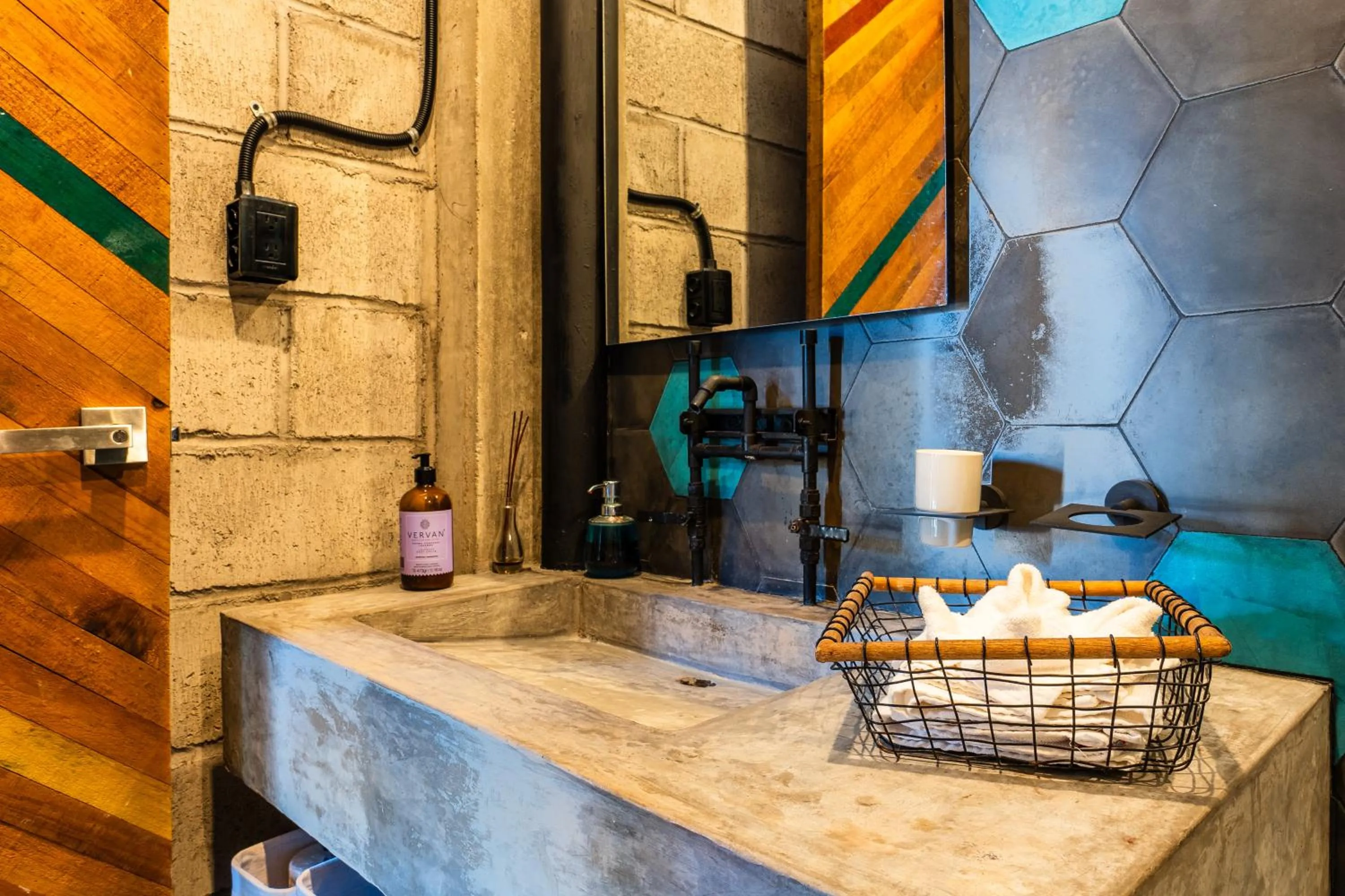 Bathroom in Papelillo Lofts