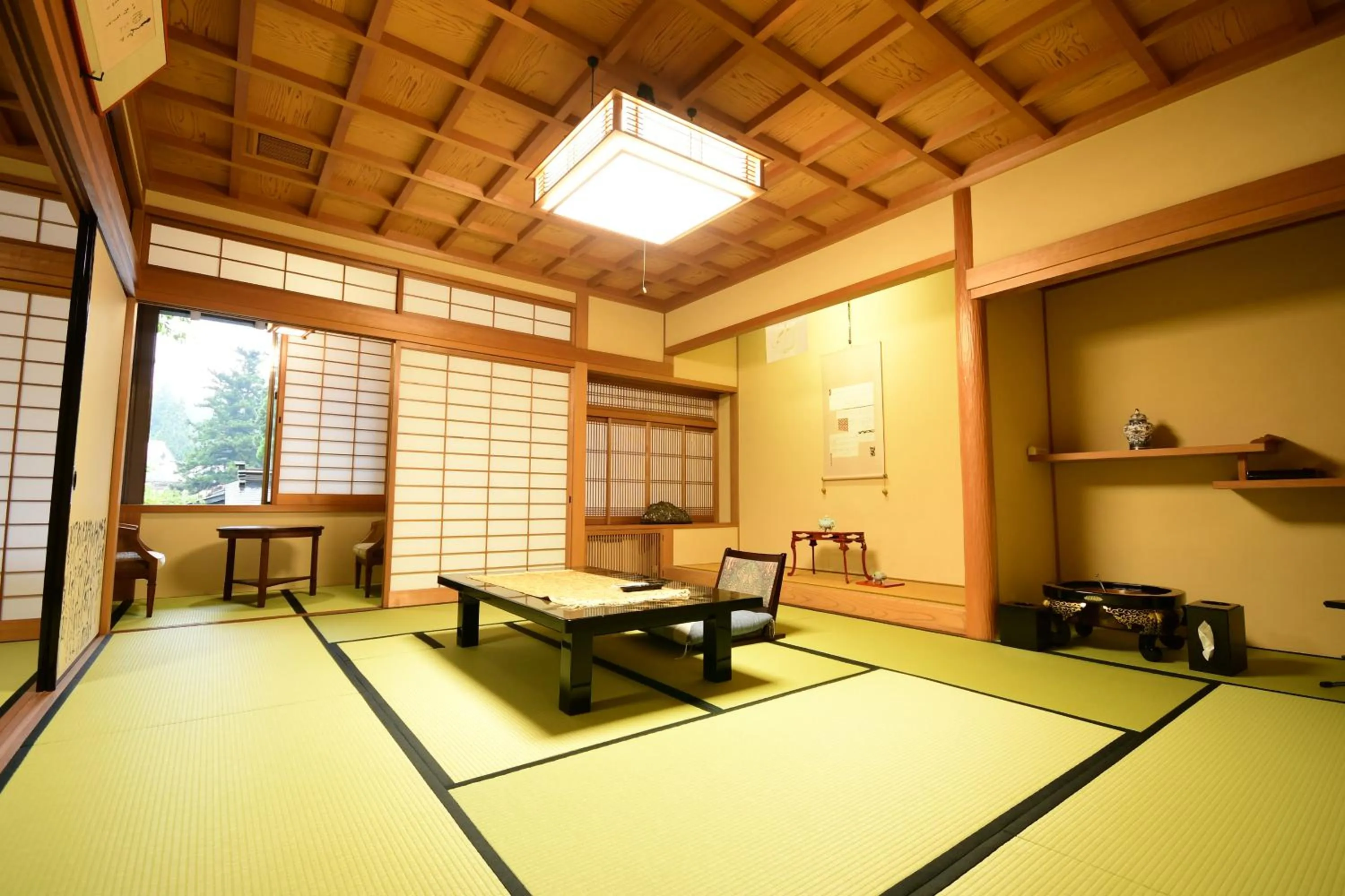 Photo of the whole room in Koyasan Shukubo Fugenin