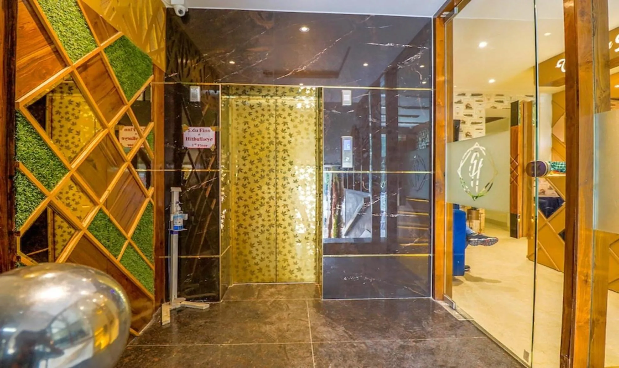 Lobby or reception in Hotel California Heights