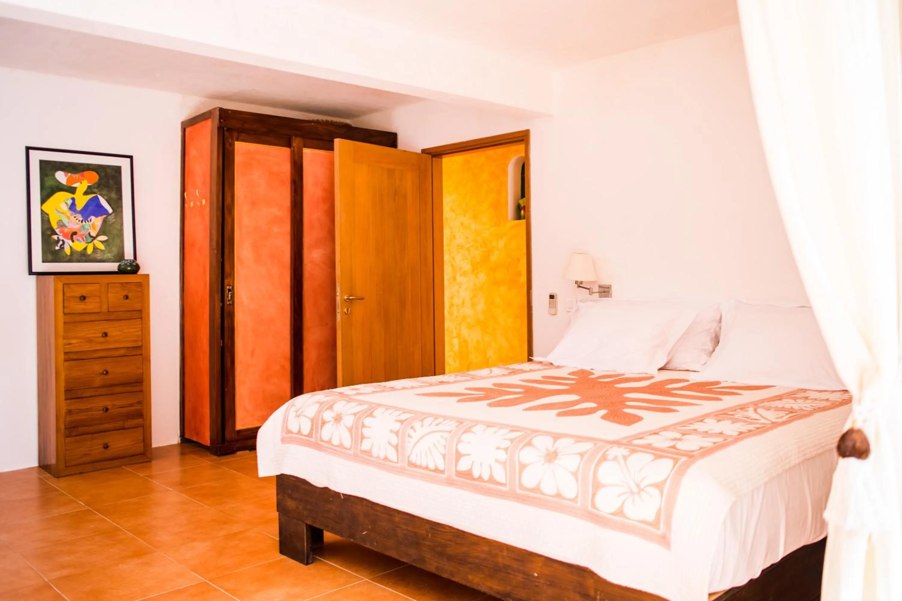 Bedroom, Bed in Villa Yrondi