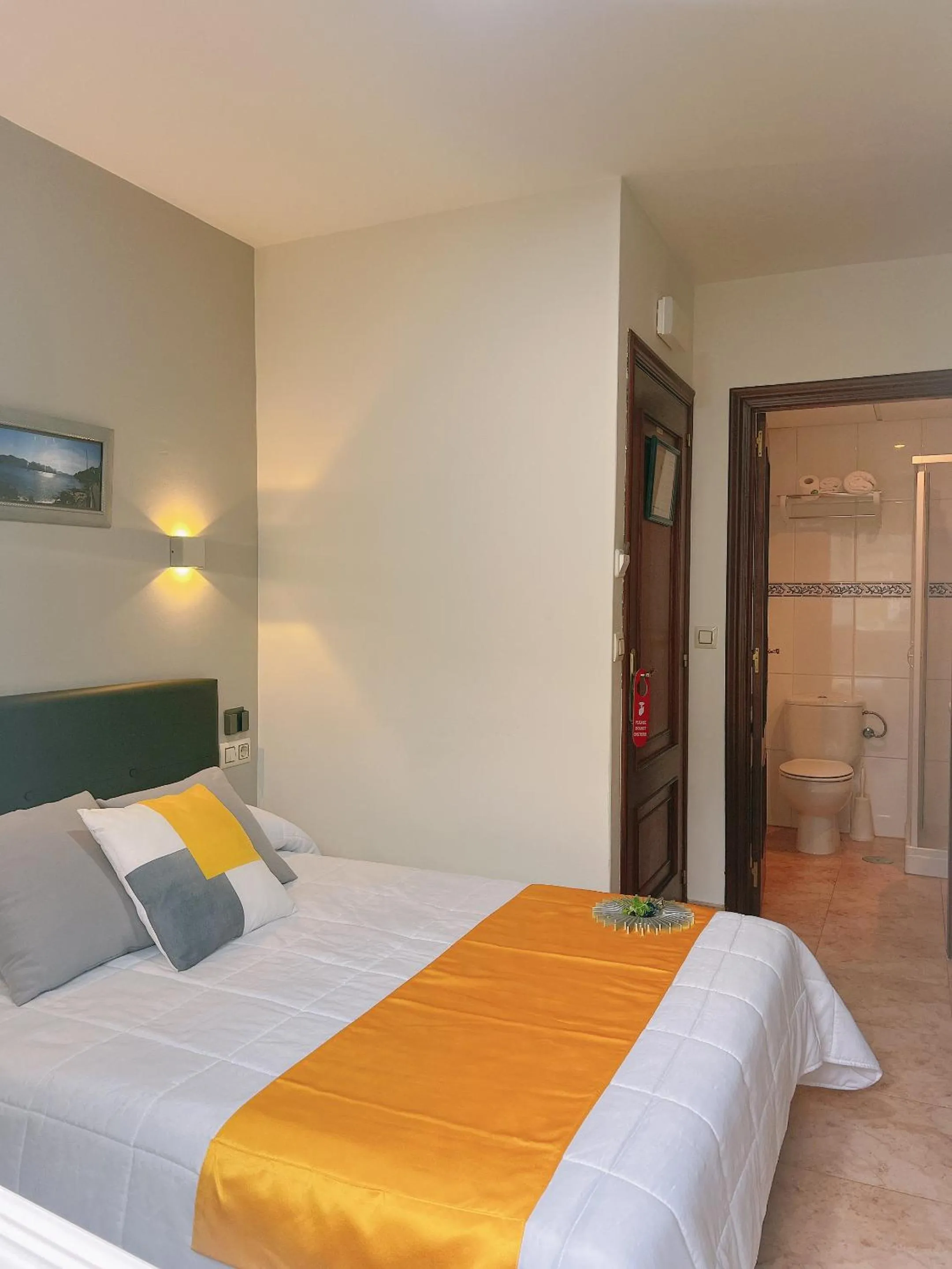 Single Room - single occupancy in HOTEL MAREA