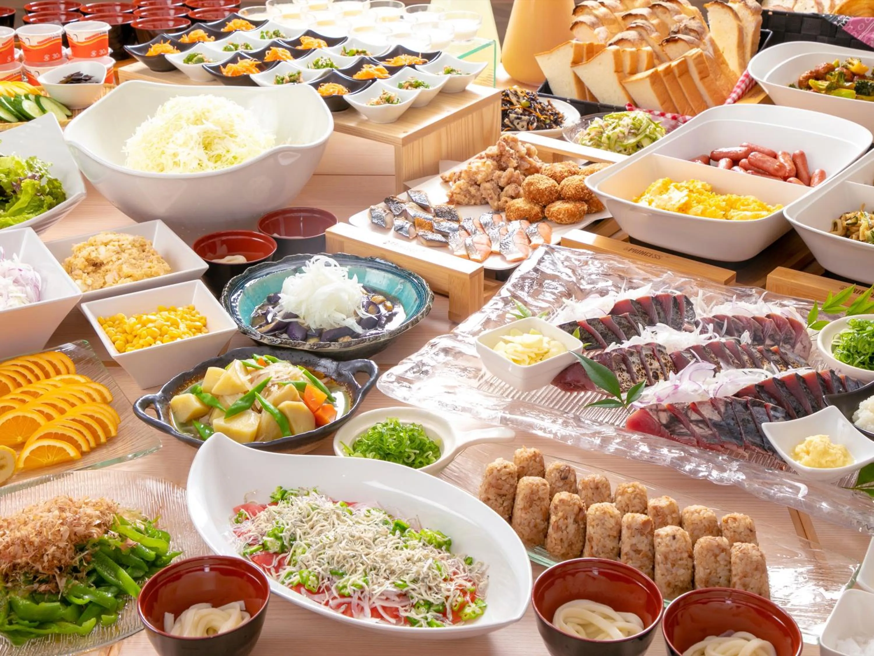Buffet breakfast in Hotel Best Price Kochi