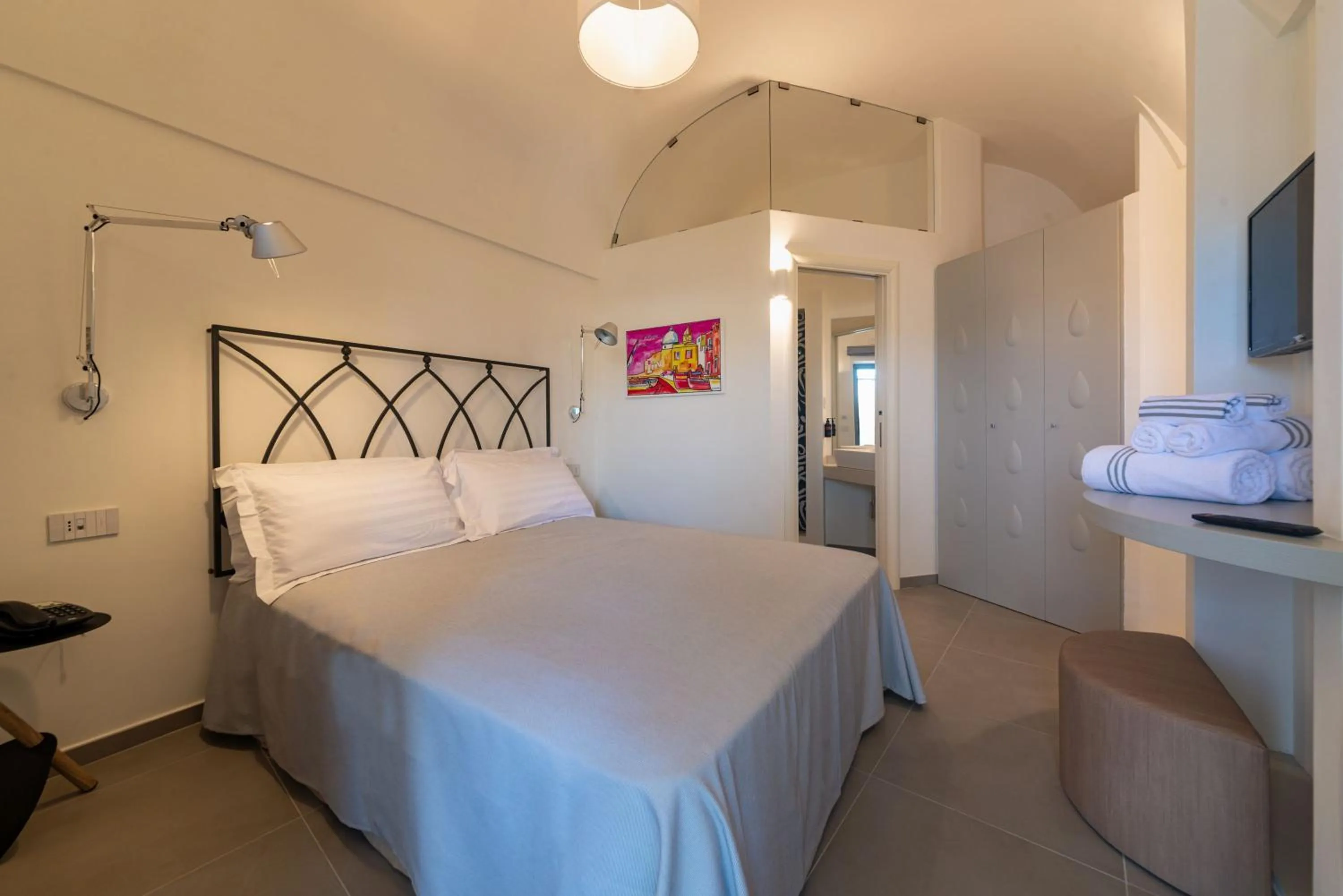 Insula Boutique Hotel