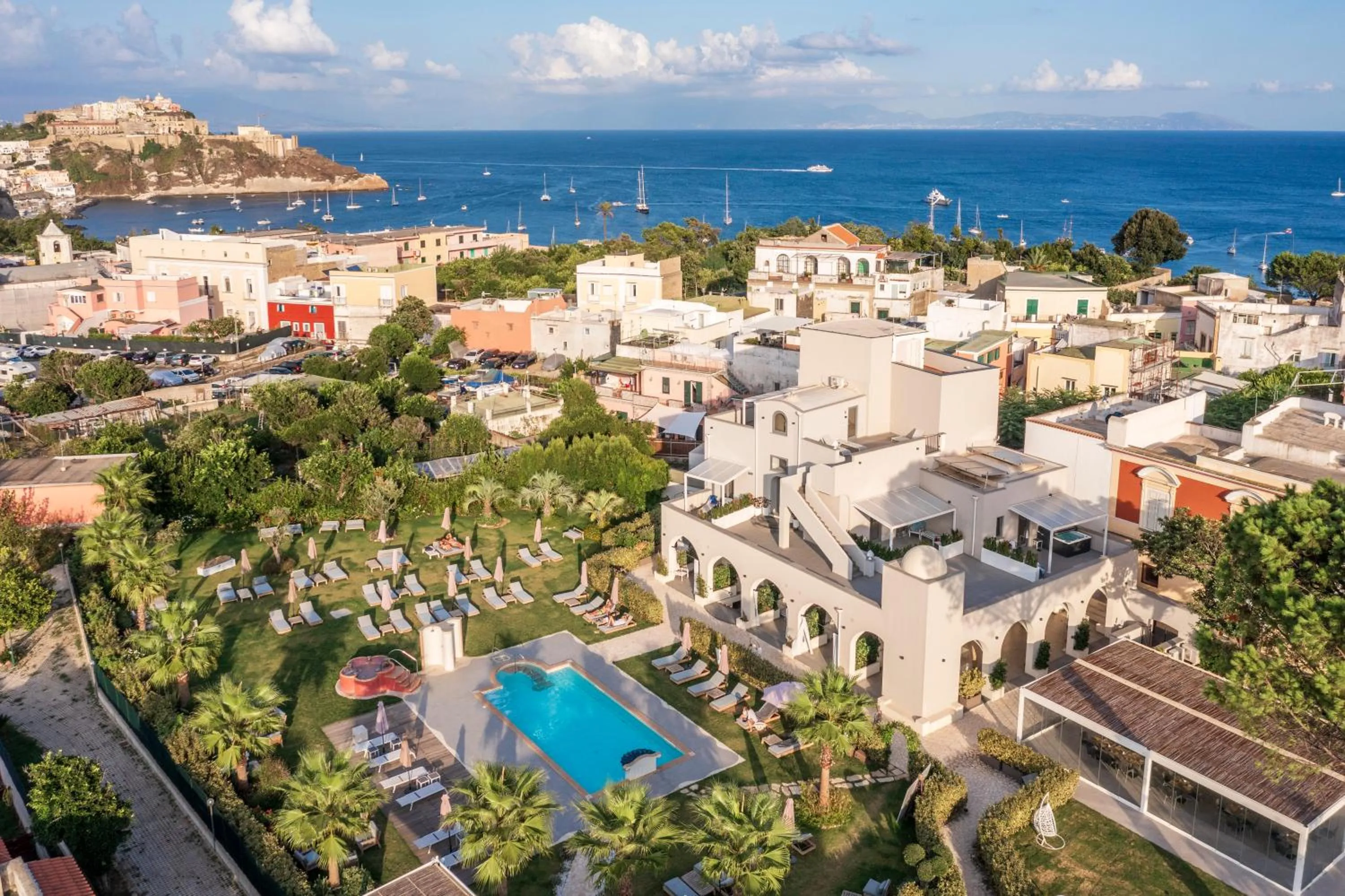 Property building in Insula Boutique Hotel