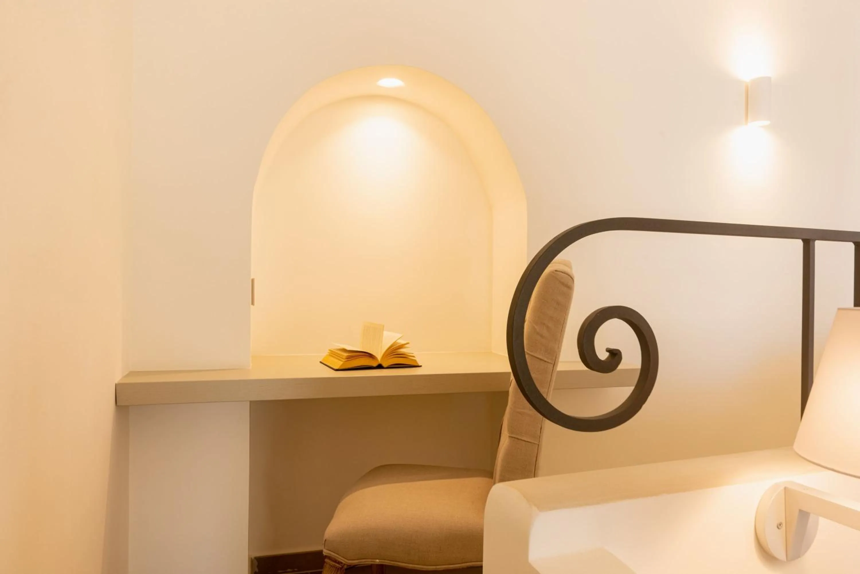 Insula Boutique Hotel