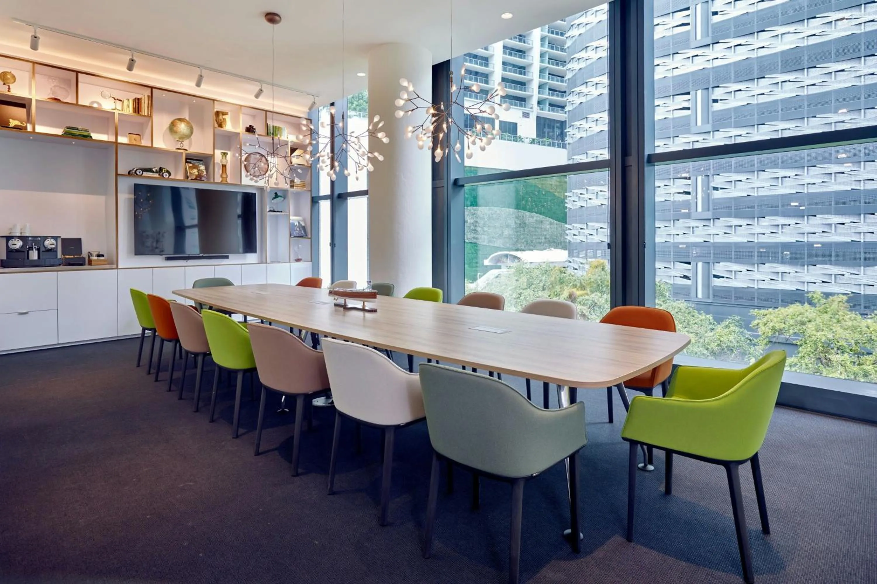 Meeting/conference room in citizenM Miami Brickell