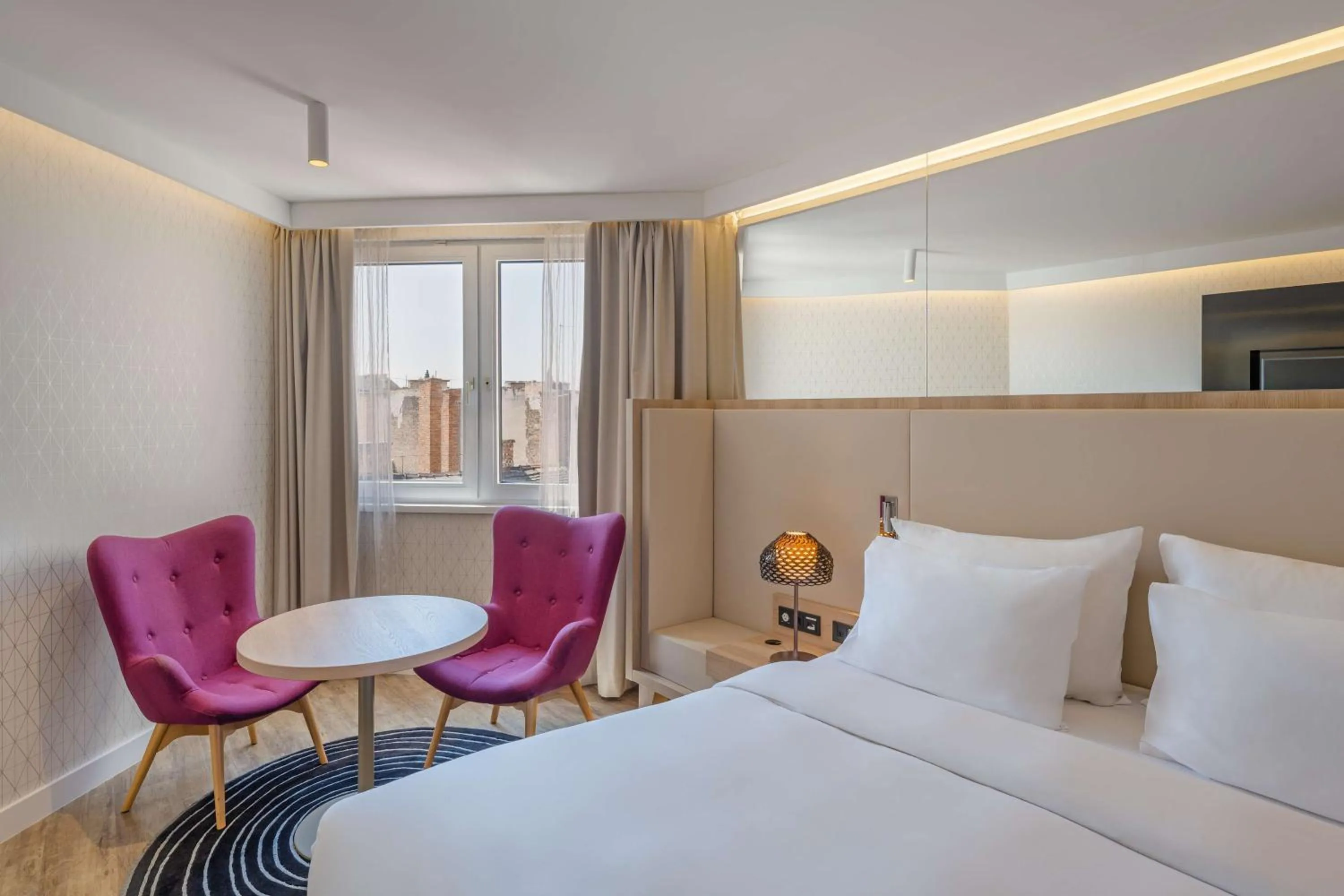 Bedroom, Bed in Radisson Blu Béke Hotel, Budapest