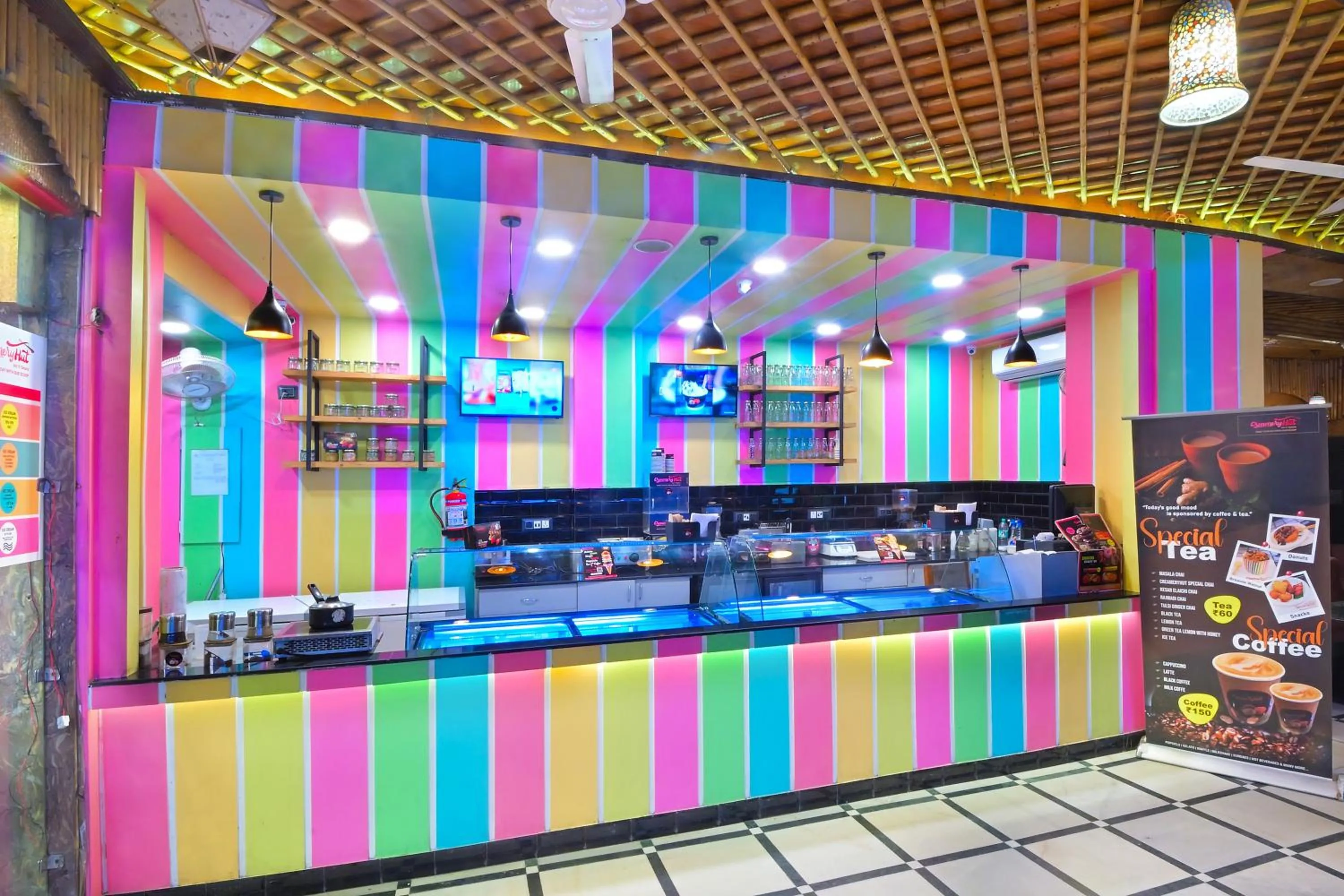 Food in Hotel Hari Piorko Grand - 2 Min from New Delhi Railway Station