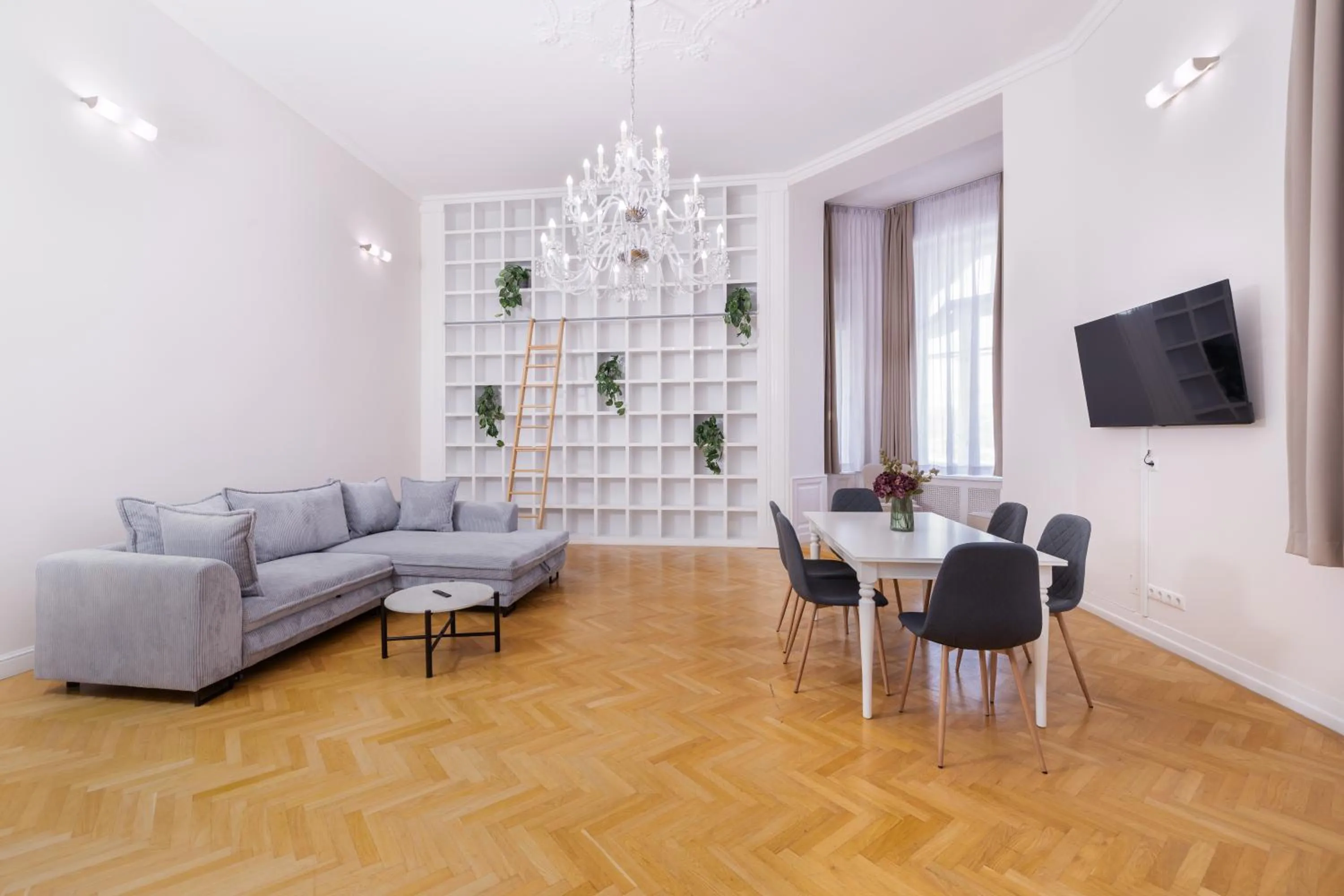 TV and multimedia in City Hotel Matyas