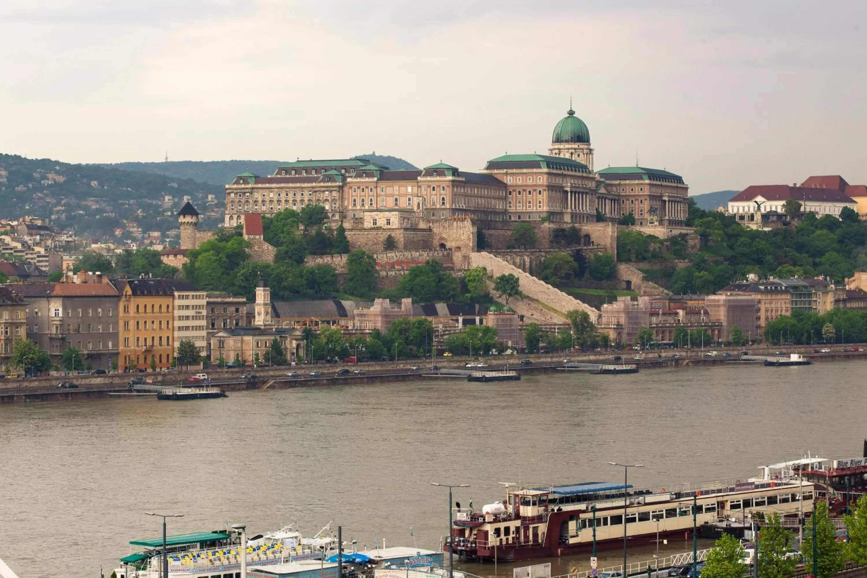 Double or Twin Room with Danube View in City Hotel Matyas Double or Twin Room with Danube View in City Hotel Matyas