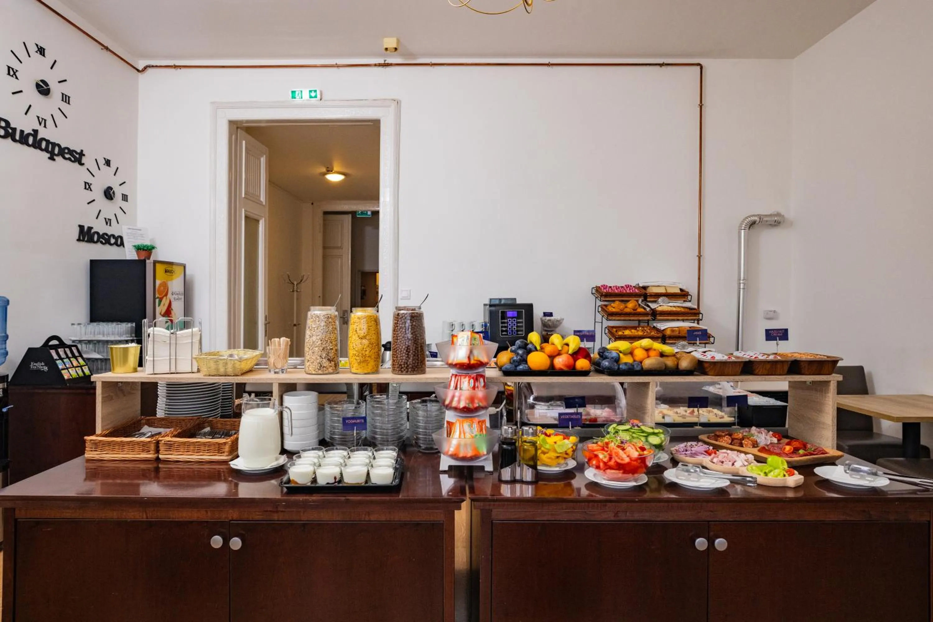 Breakfast in City Hotel Matyas