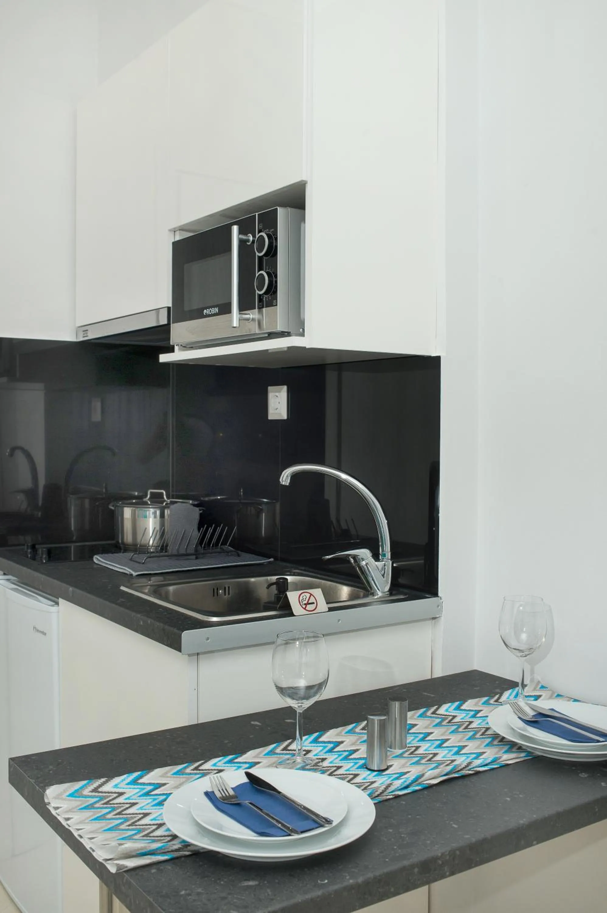 Kitchen or kitchenette in Lux VIP Apartments