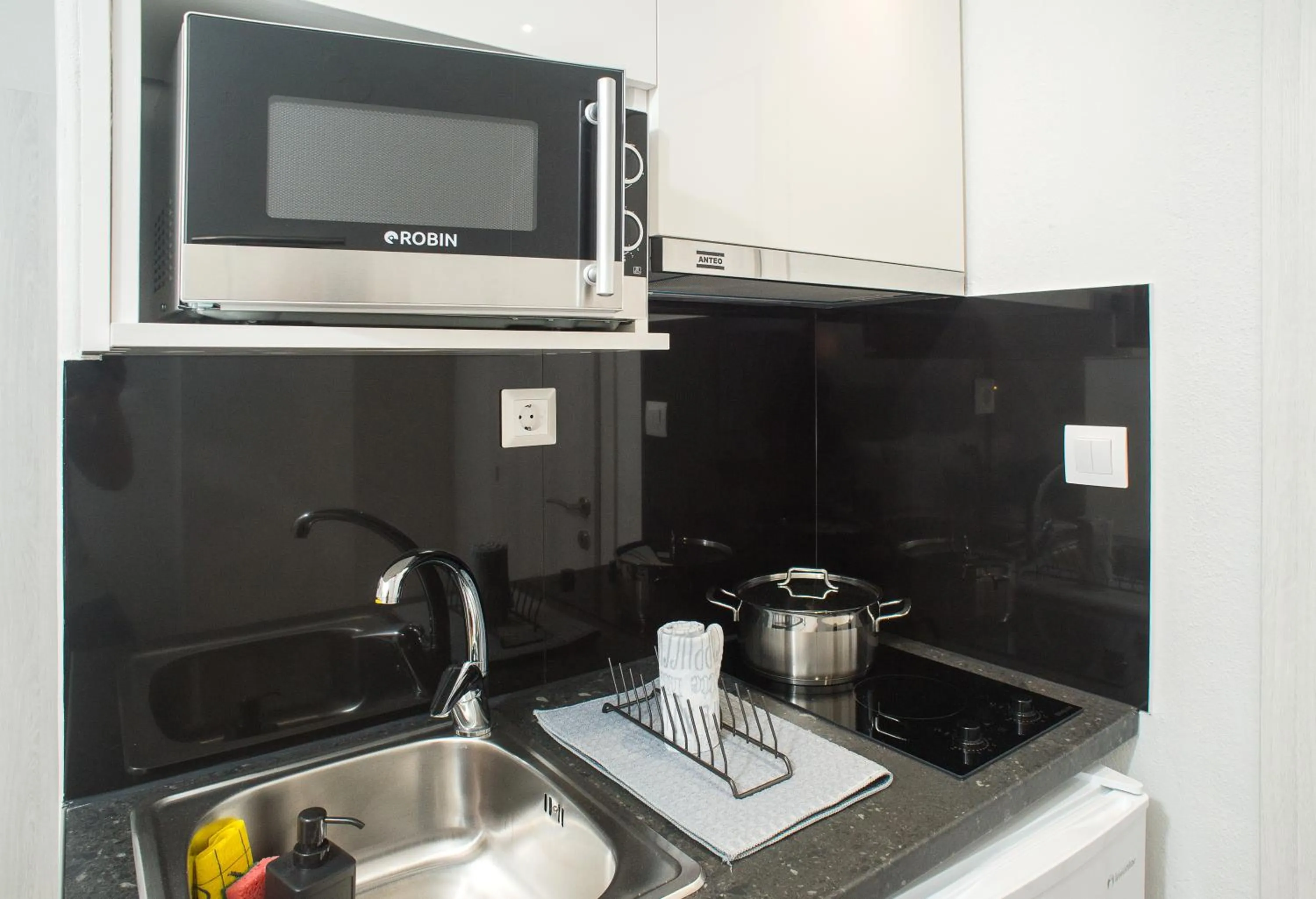 Kitchen or kitchenette in Lux VIP Apartments