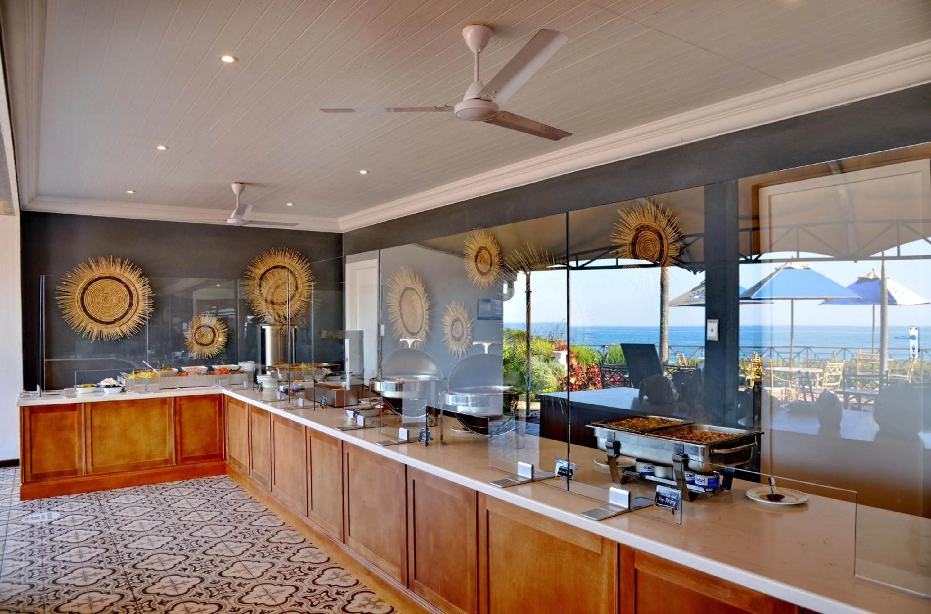 Restaurant/places to eat in Pumula Beach Hotel