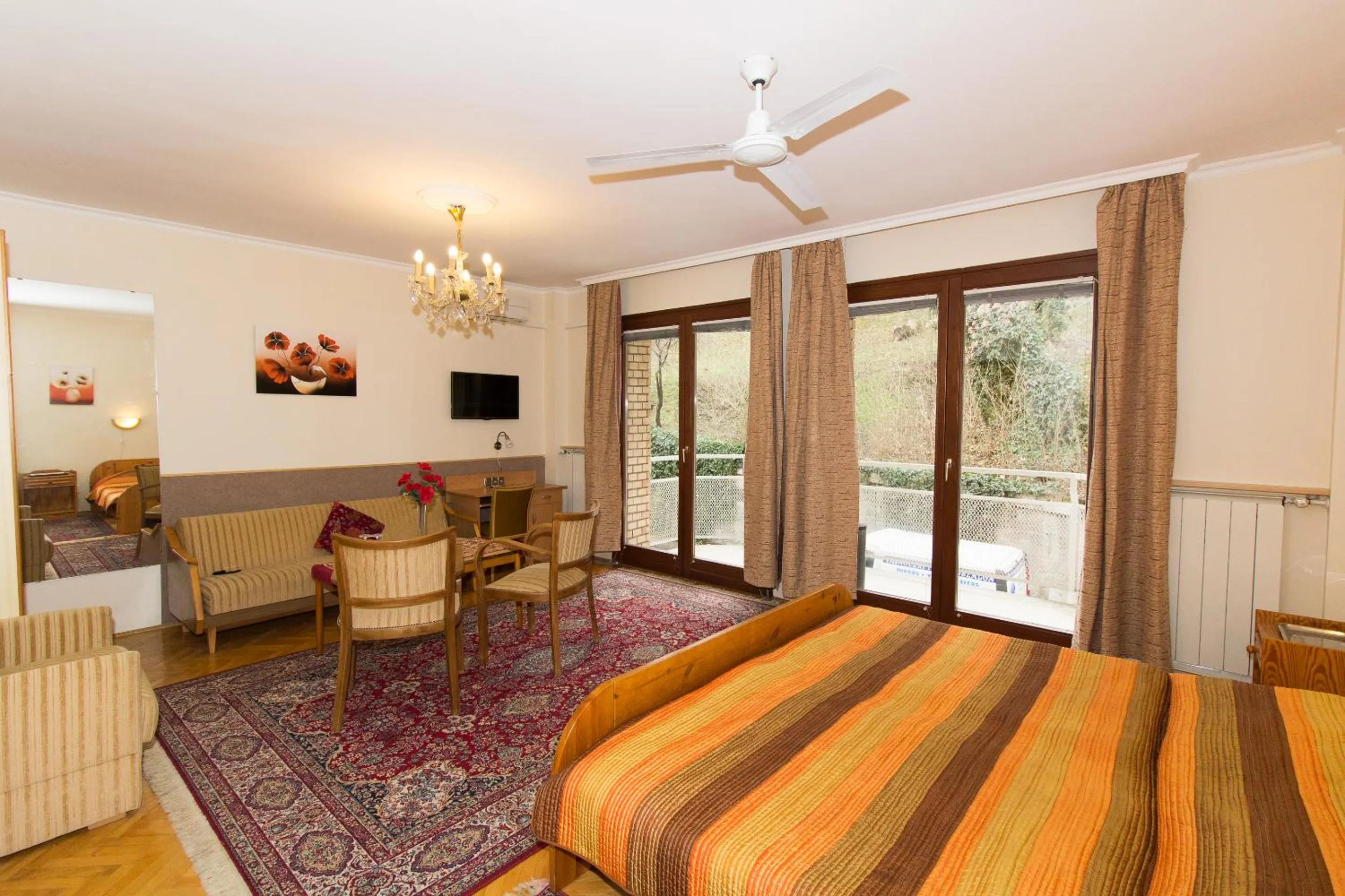 Photo of the whole room, Bed in Budavar Bed and Breakfast