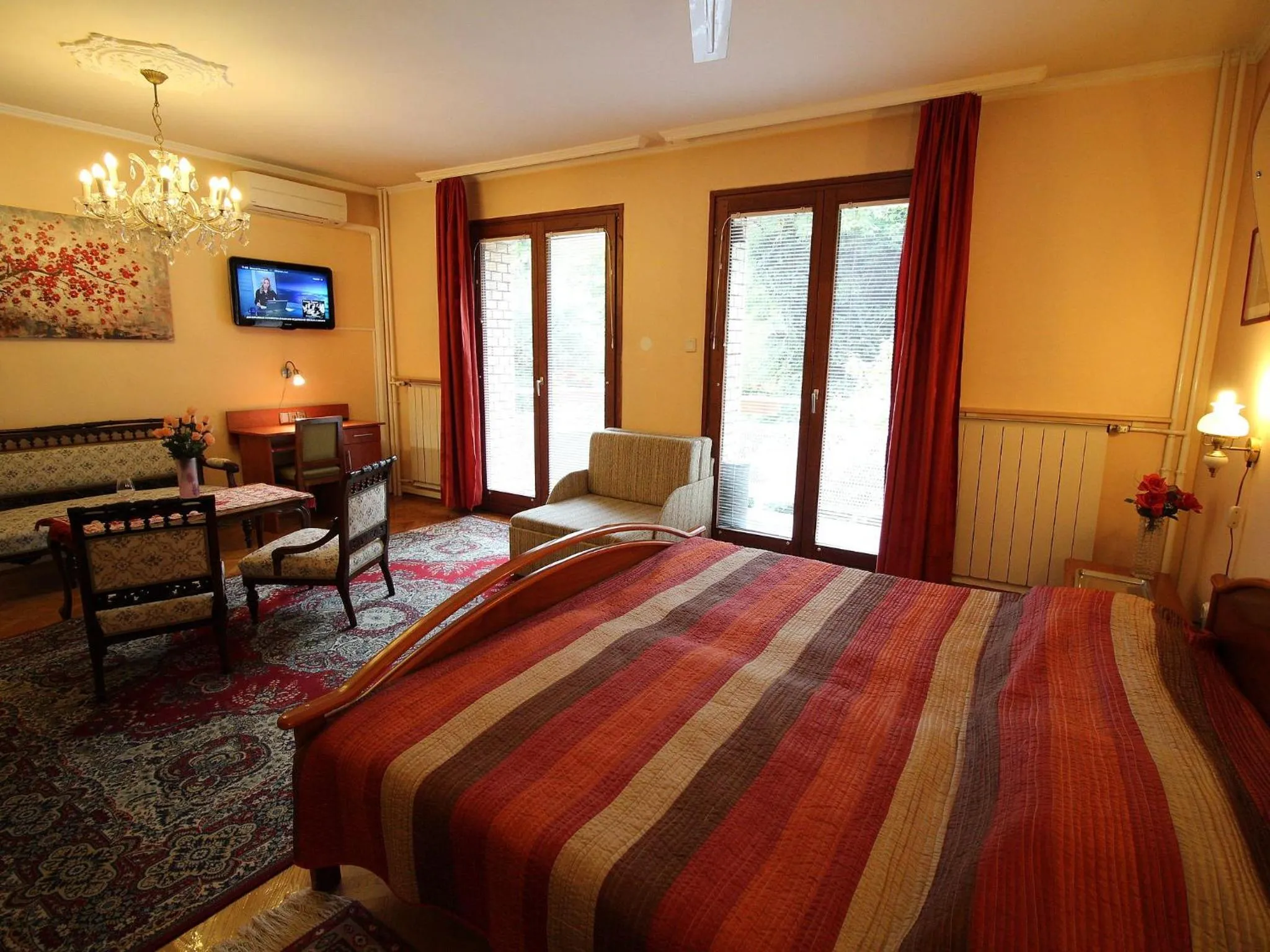 Photo of the whole room, Bed in Budavar Bed and Breakfast