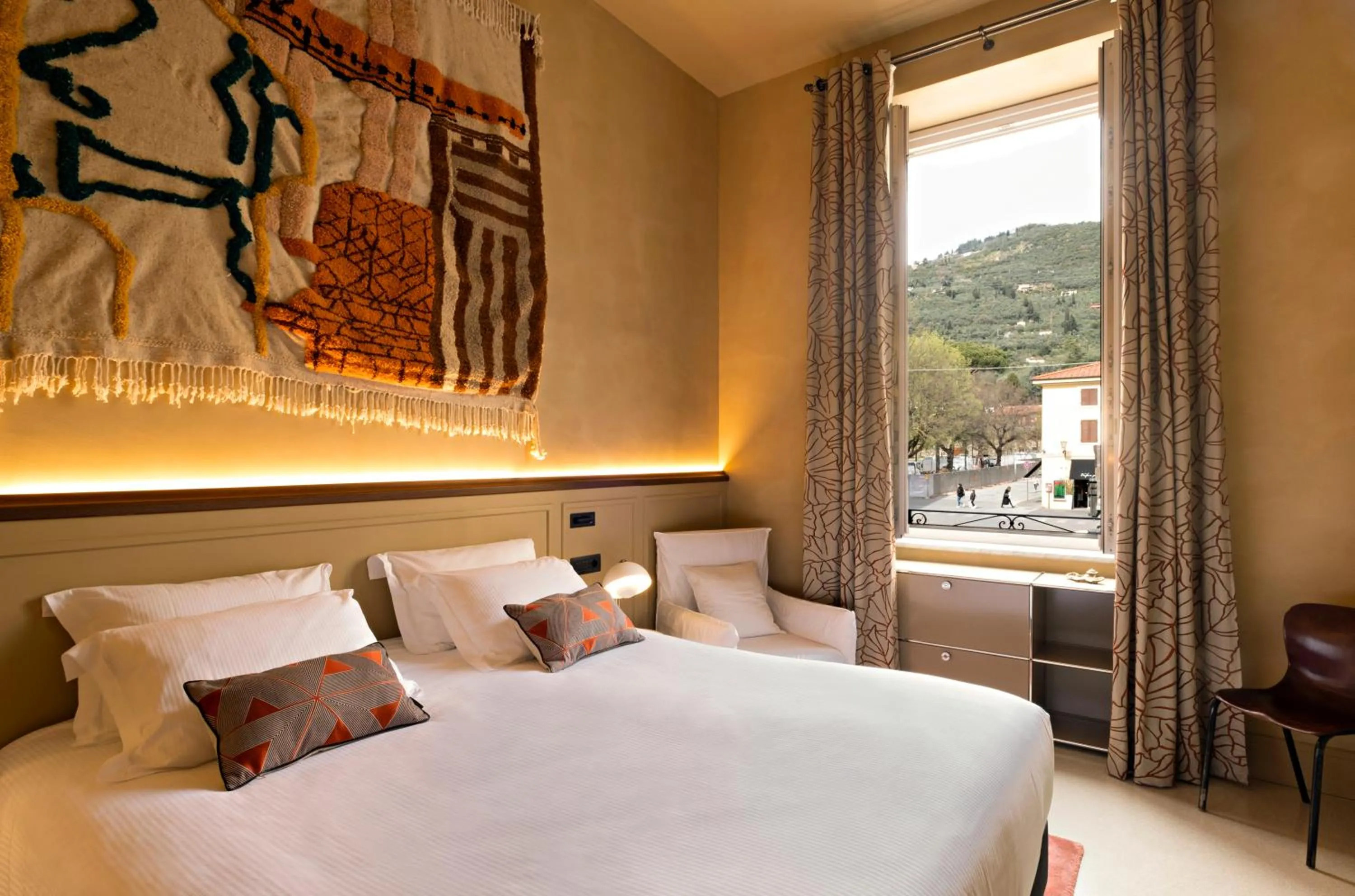 Photo of the whole room, Bed in Paradis Pietrasanta