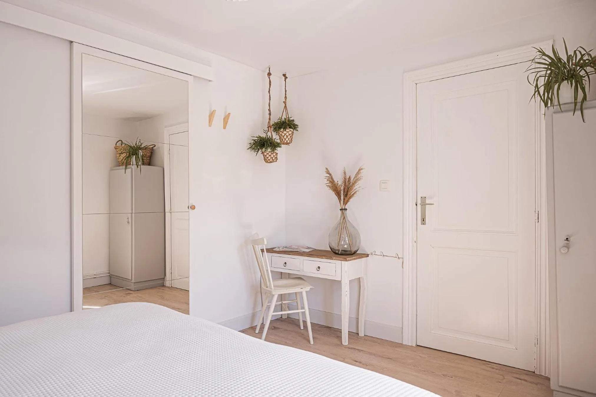 Bedroom, Bed in Cent Trente