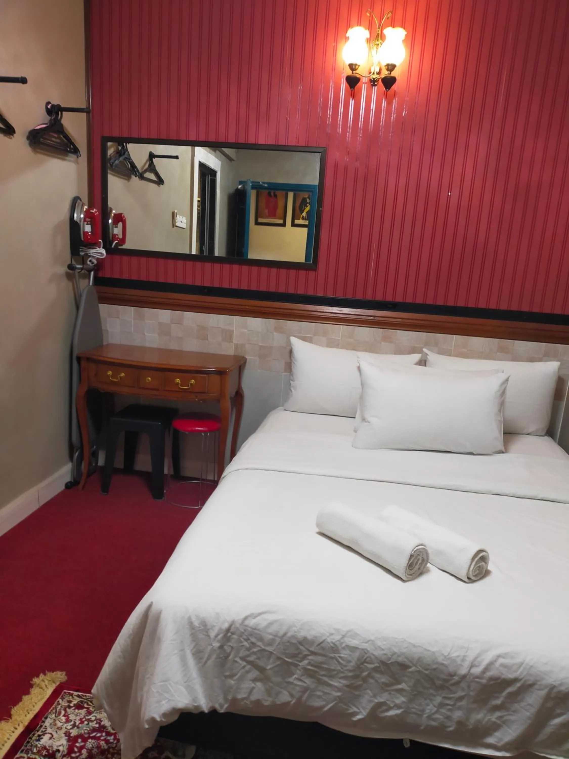 Bedroom, Bed in HOTEL SRI IMPIAN