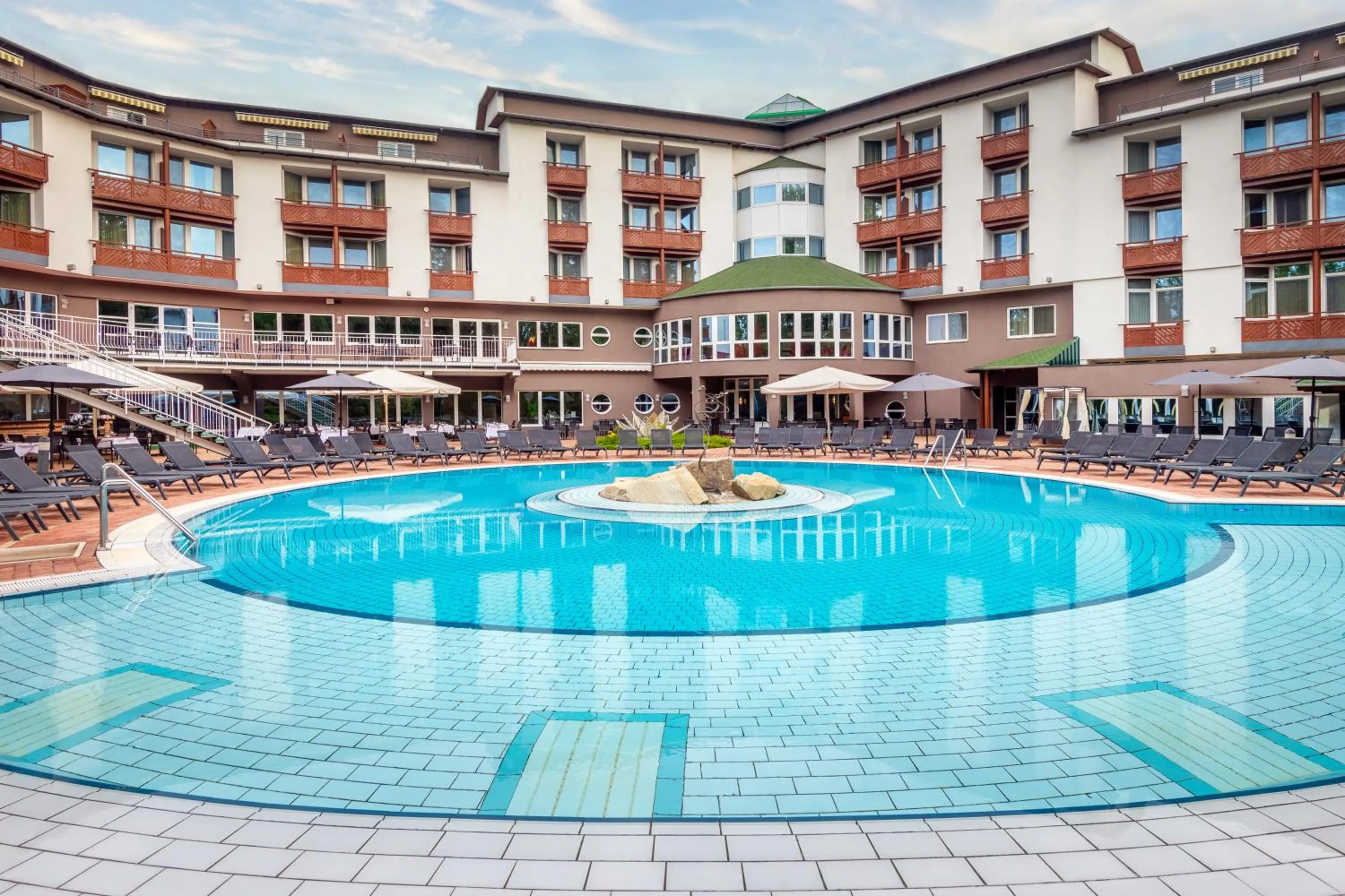 Swimming pool in Lotus Therme Hotel & Spa