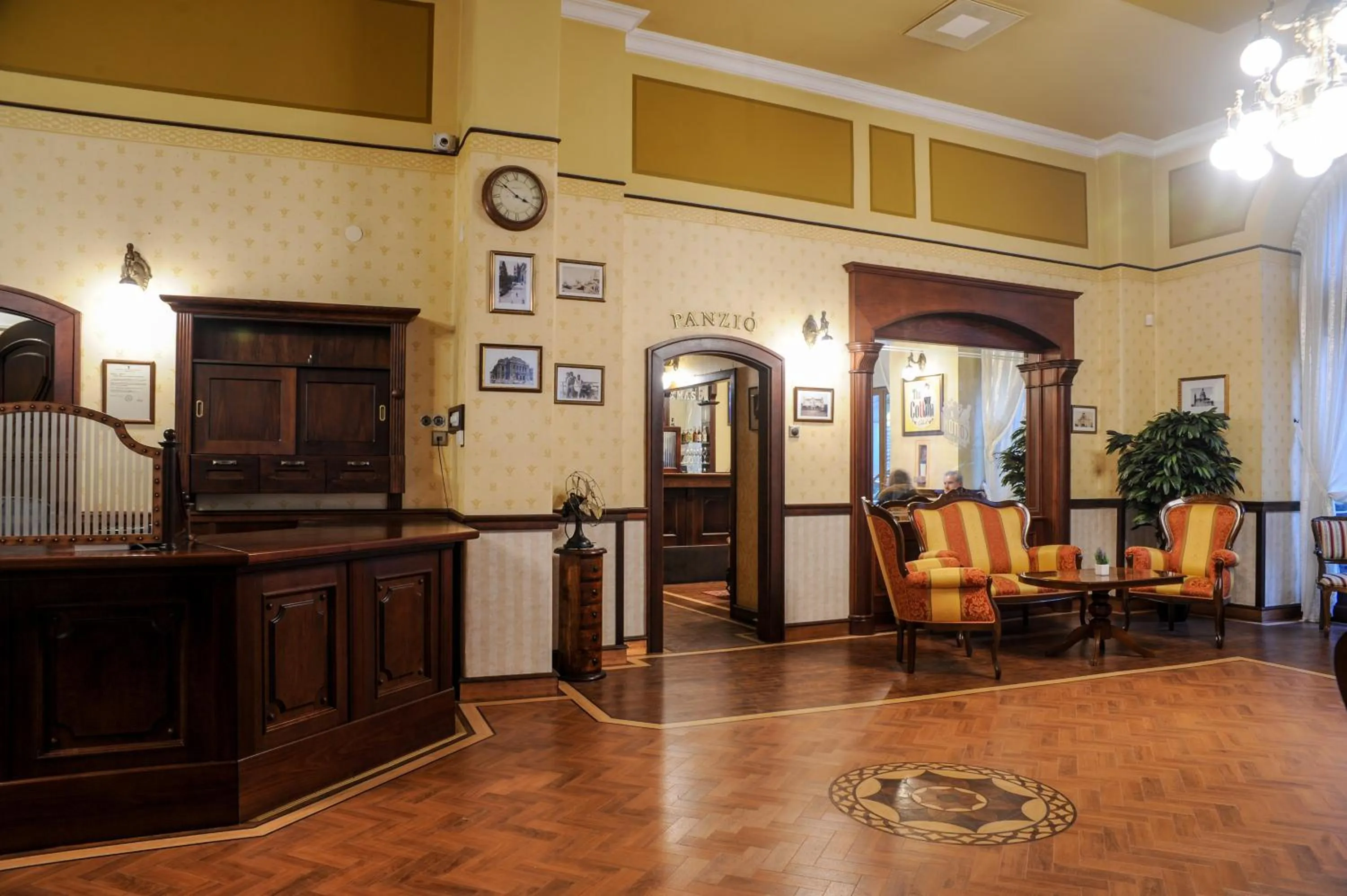 Lobby or reception in Cotton House Budapest