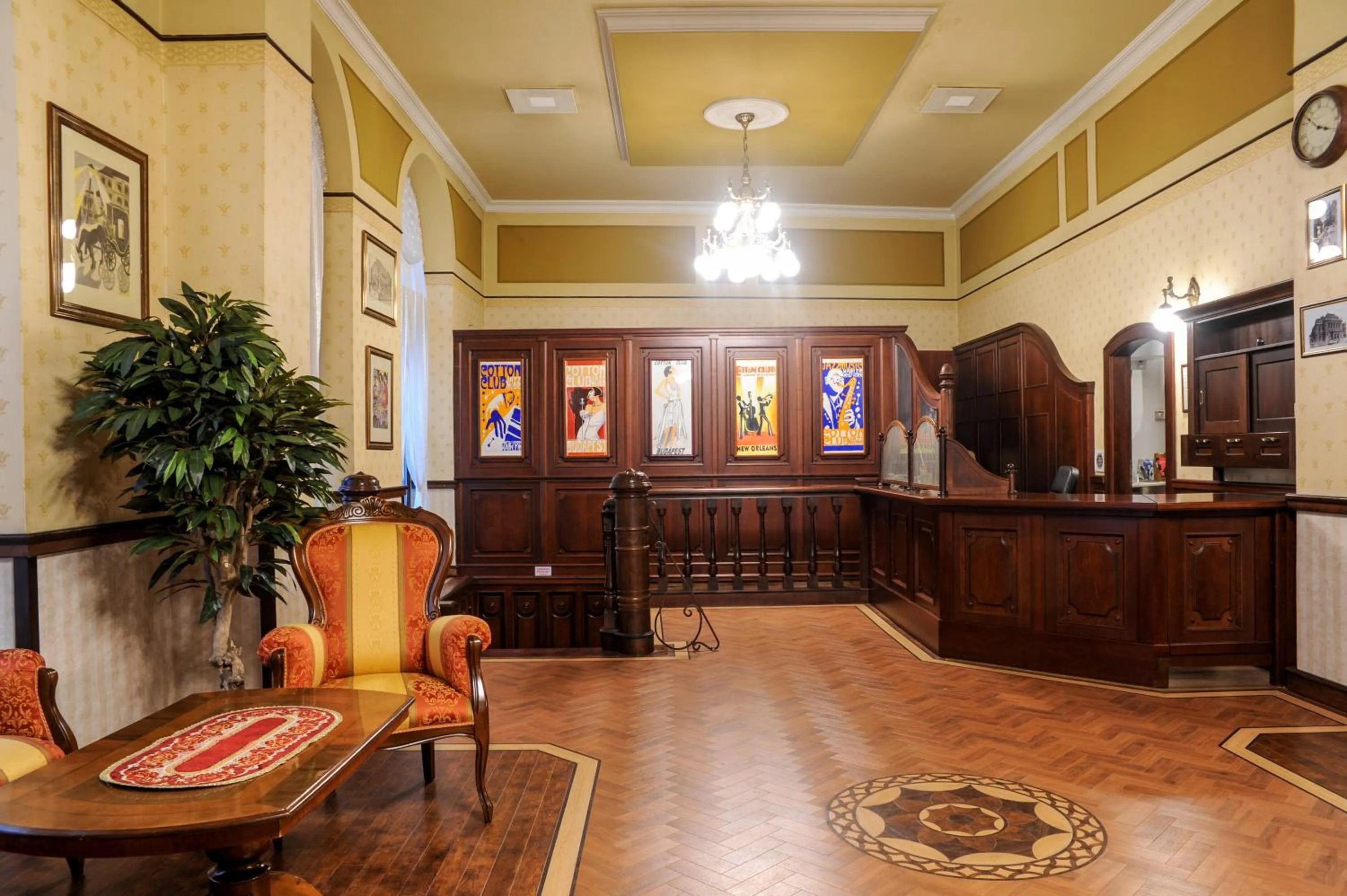 Lobby or reception in Cotton House Budapest