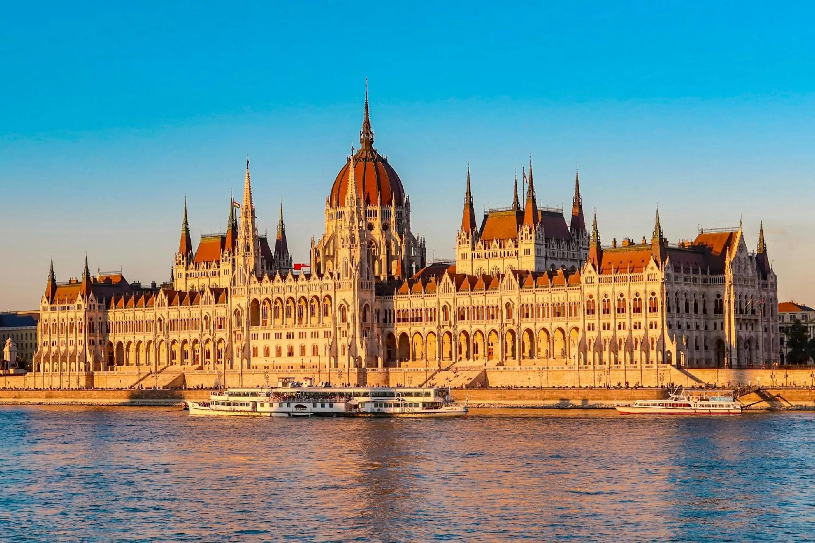 Nearby landmark in Three Corners Hotel Art