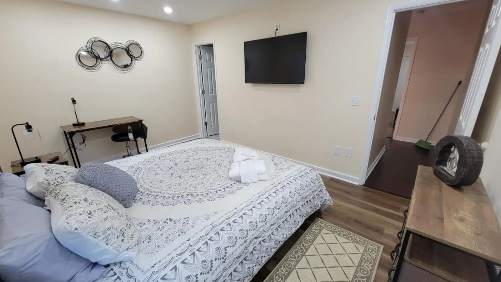 Bed in HHI Homes LLC