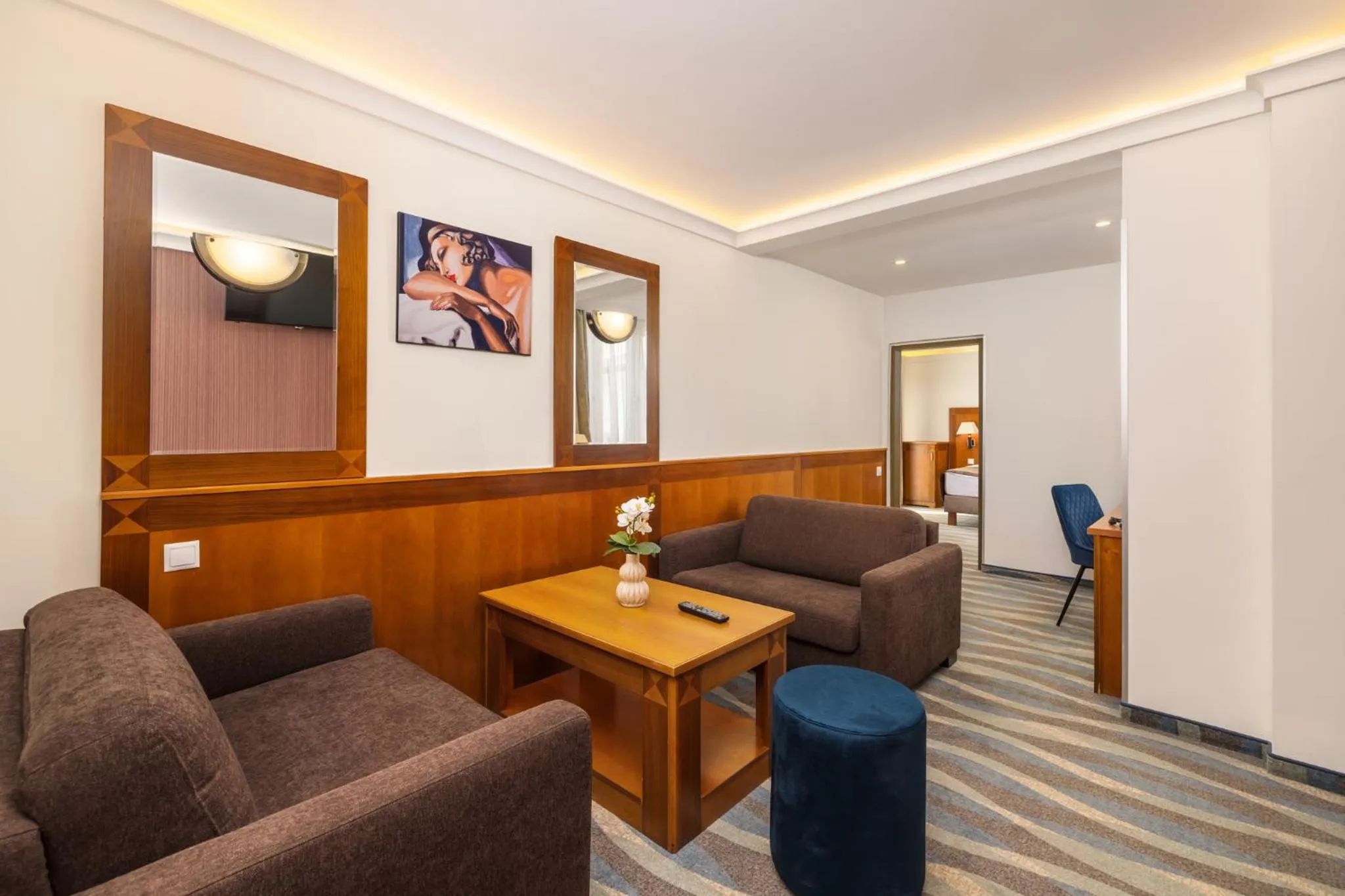 Coffee/tea facilities in Carlton Hotel Buda Castle