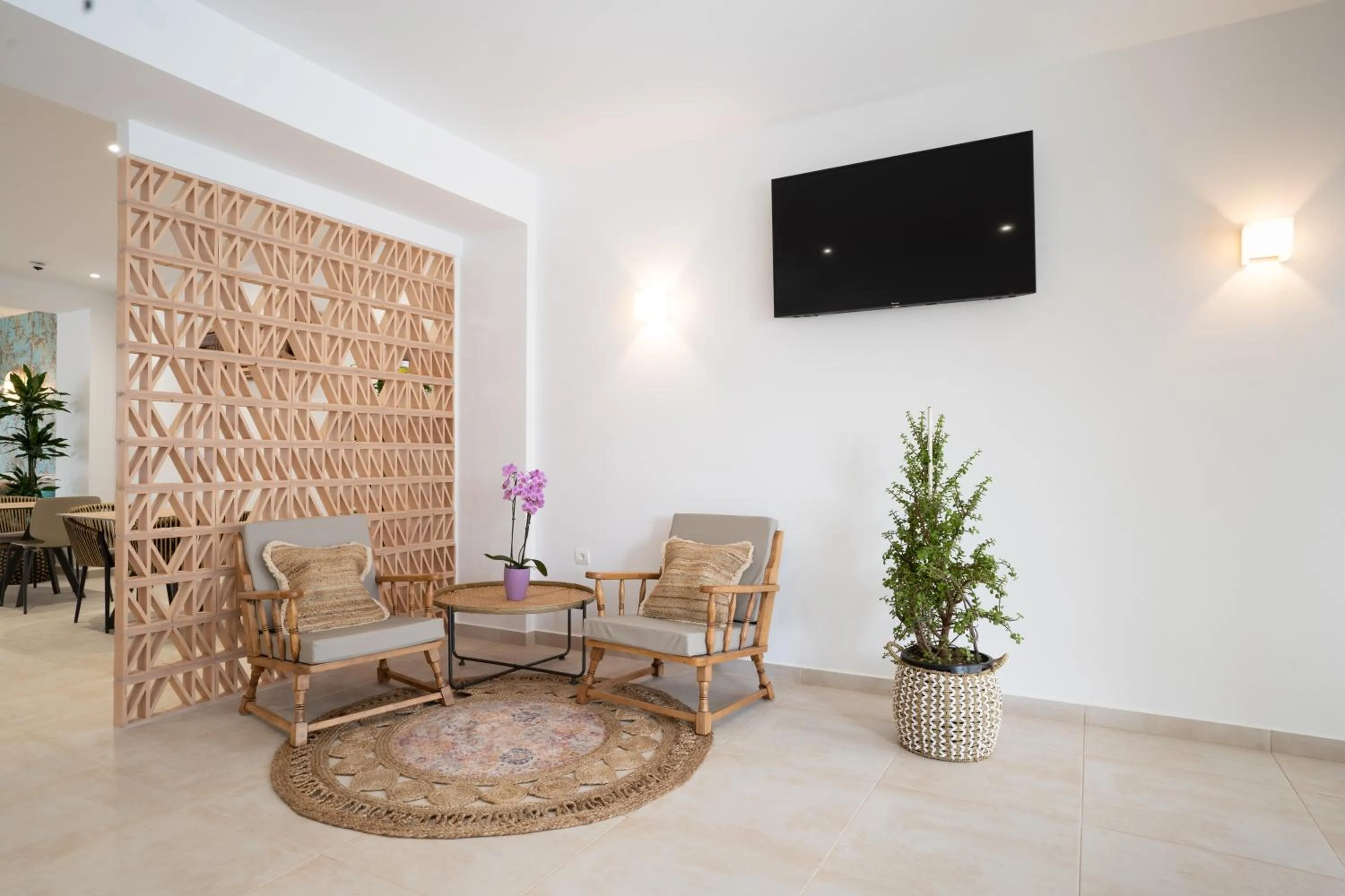 Communal lounge/ TV room in Hostal Rosell Boutique