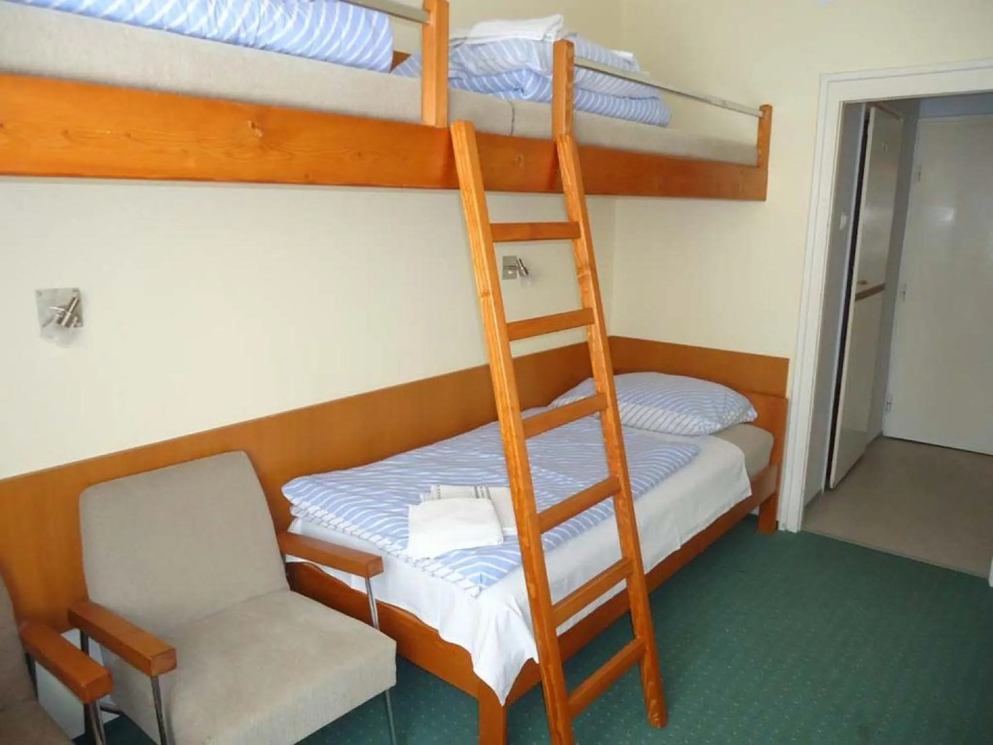 Bed in Hotel Touring