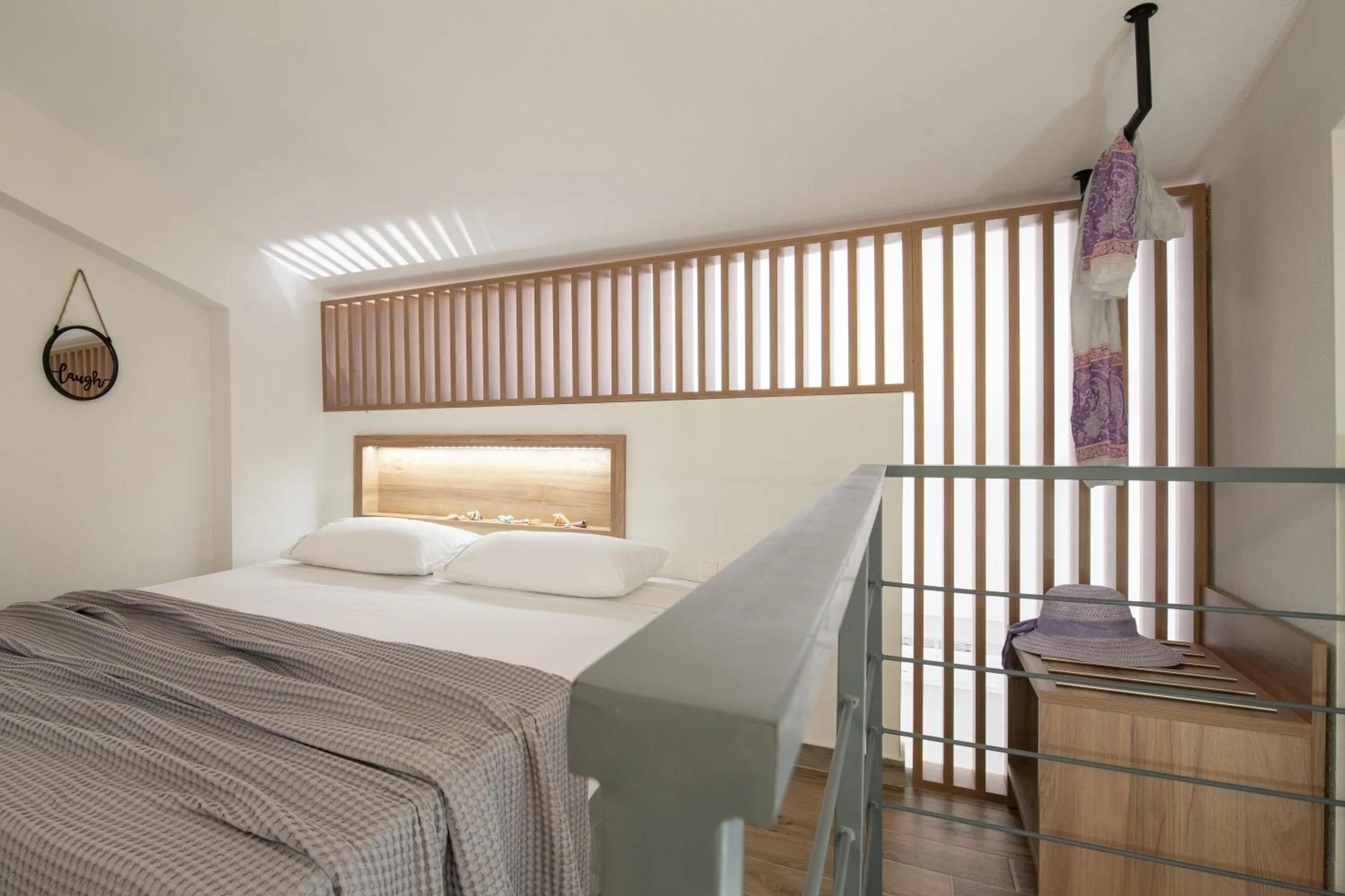 Bed in San Giorgio Apartments Nikiti