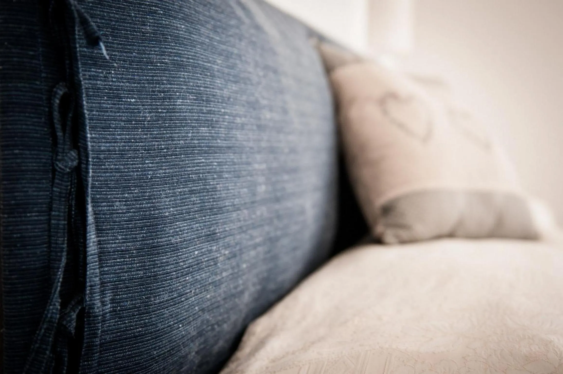 Decorative detail, Bed in Residence La Rosa di Nettuno