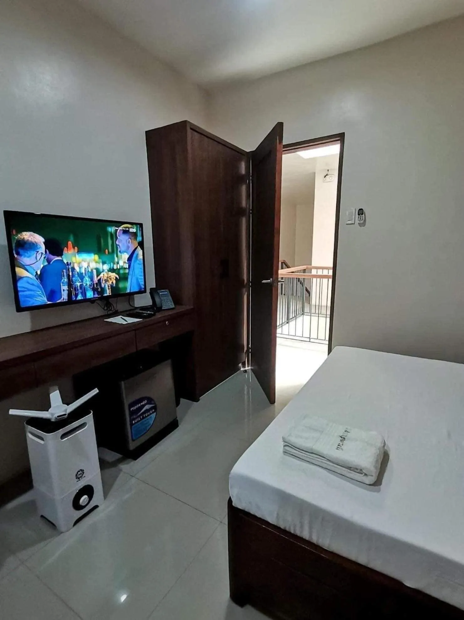 Bed in A&E Apartelle